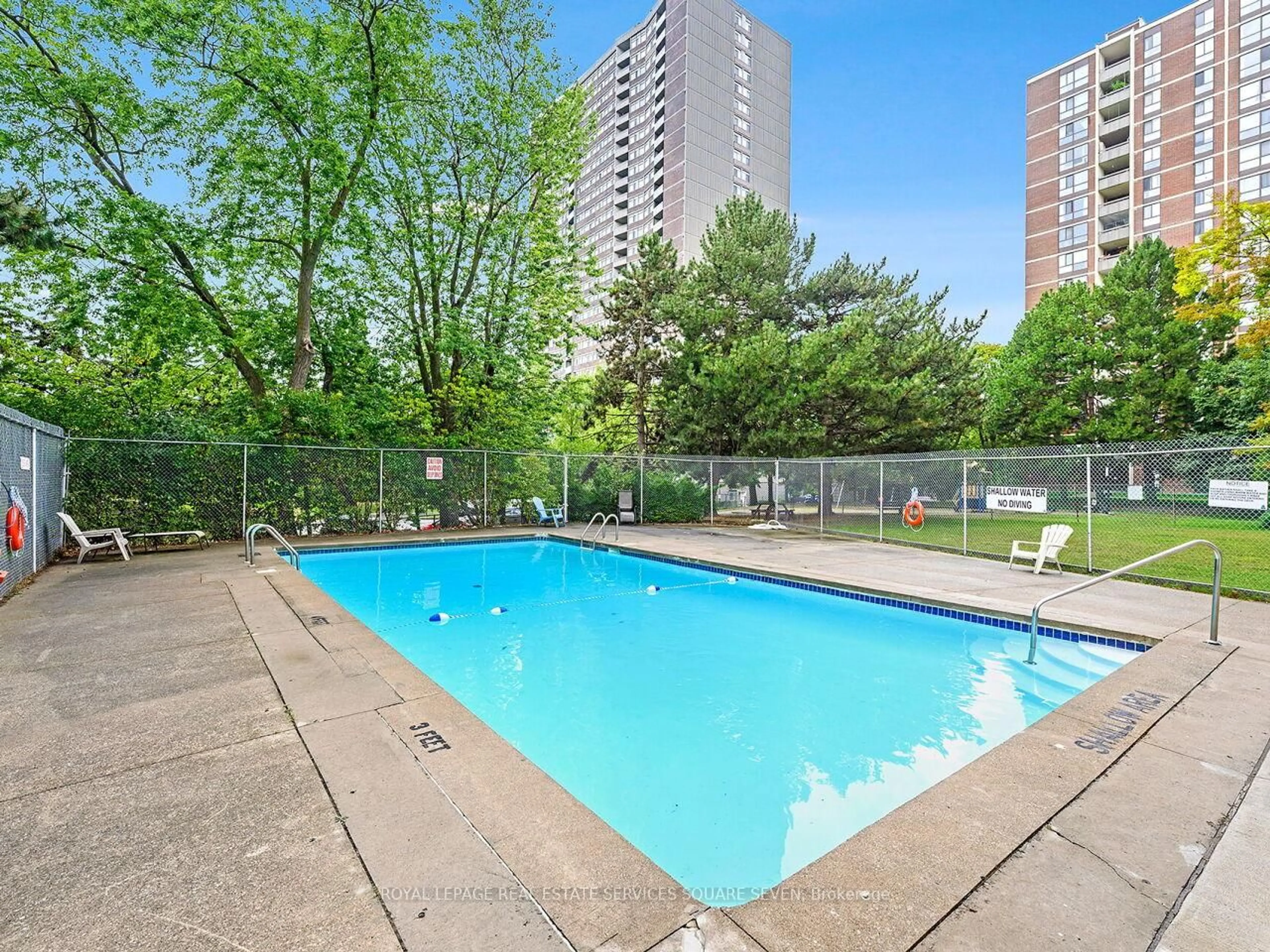 Pool for 3120 Kirwin Ave #1109, Mississauga Ontario L5A 3R2