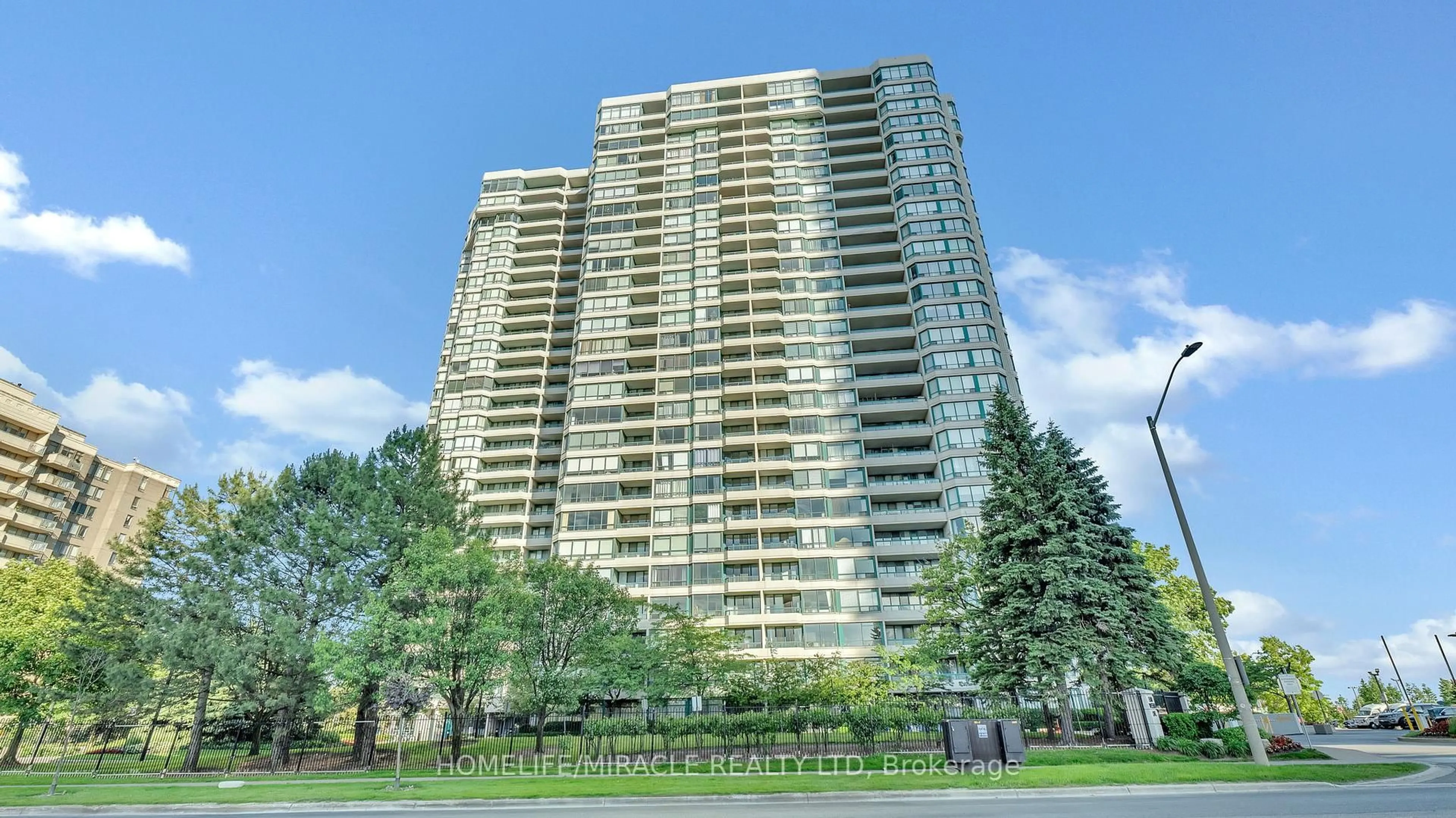 Unknown for 550 Webb Dr #2009, Mississauga Ontario L5B 3Y4