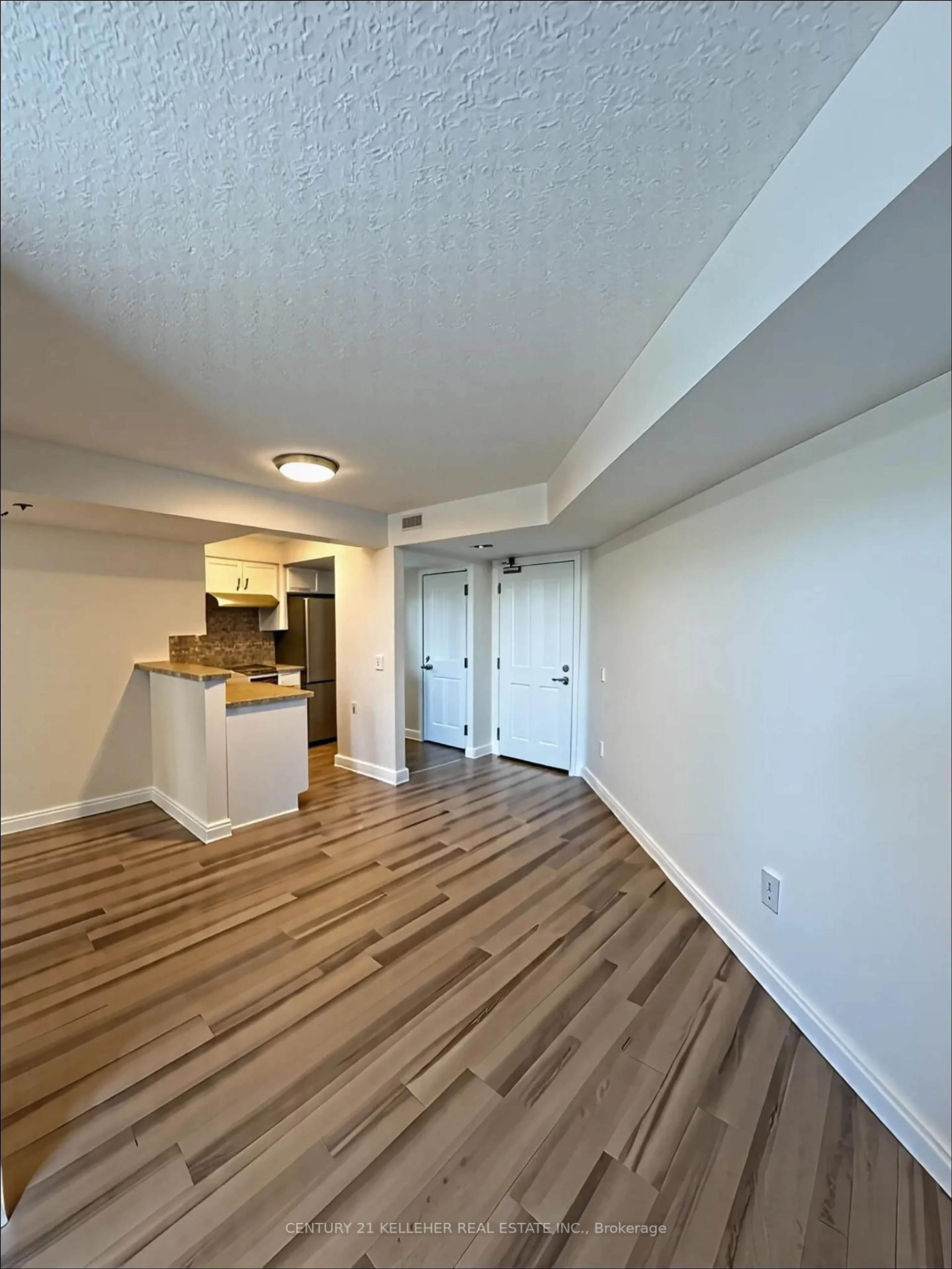 Unknown for 4640 Kimbermount Ave #707, Mississauga Ontario L5M 5W6