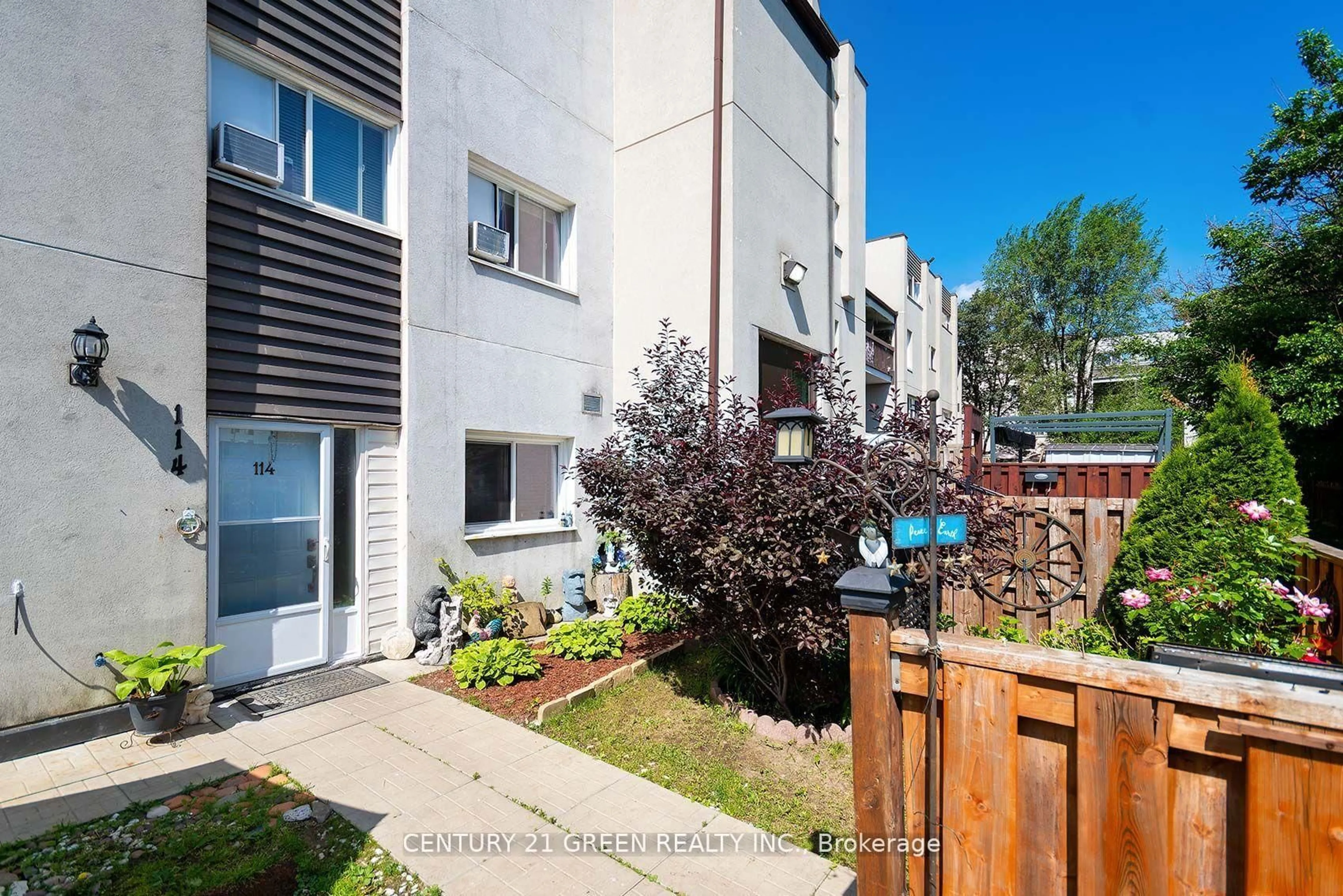Unknown for 3040 Constitution Blvd #114, Mississauga Ontario L4Y 3X7