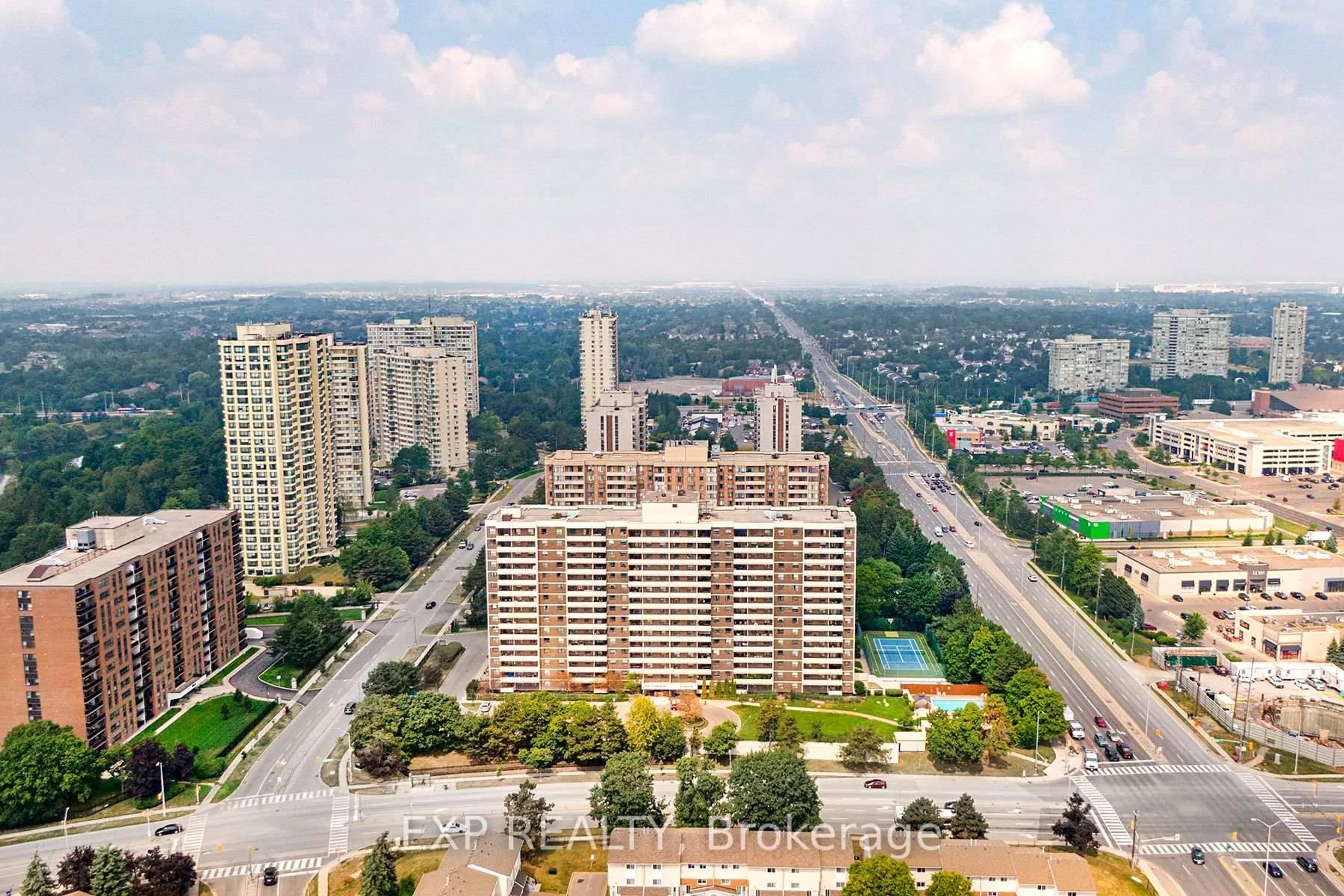 A pic from outside/outdoor area/front of a property/back of a property/a pic from drone, city buildings view from balcony for 3 Lisa St #512, Brampton Ontario L6T 4A2