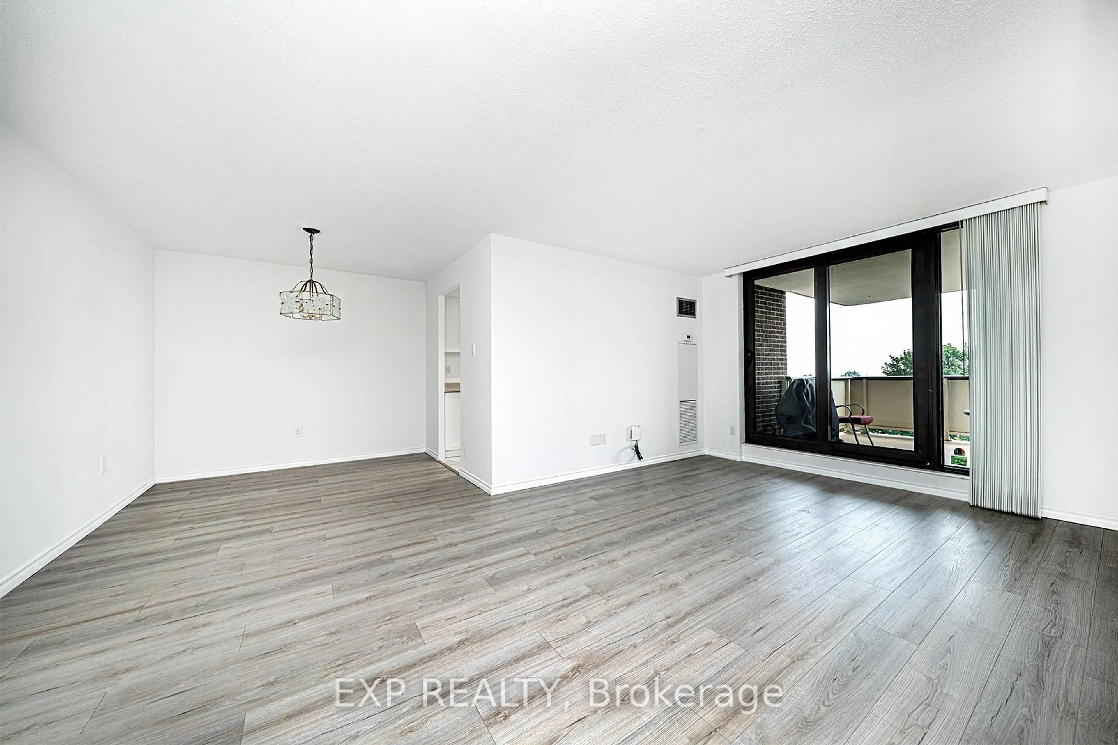 A pic of a room for 3 Lisa St #512, Brampton Ontario L6T 4A2