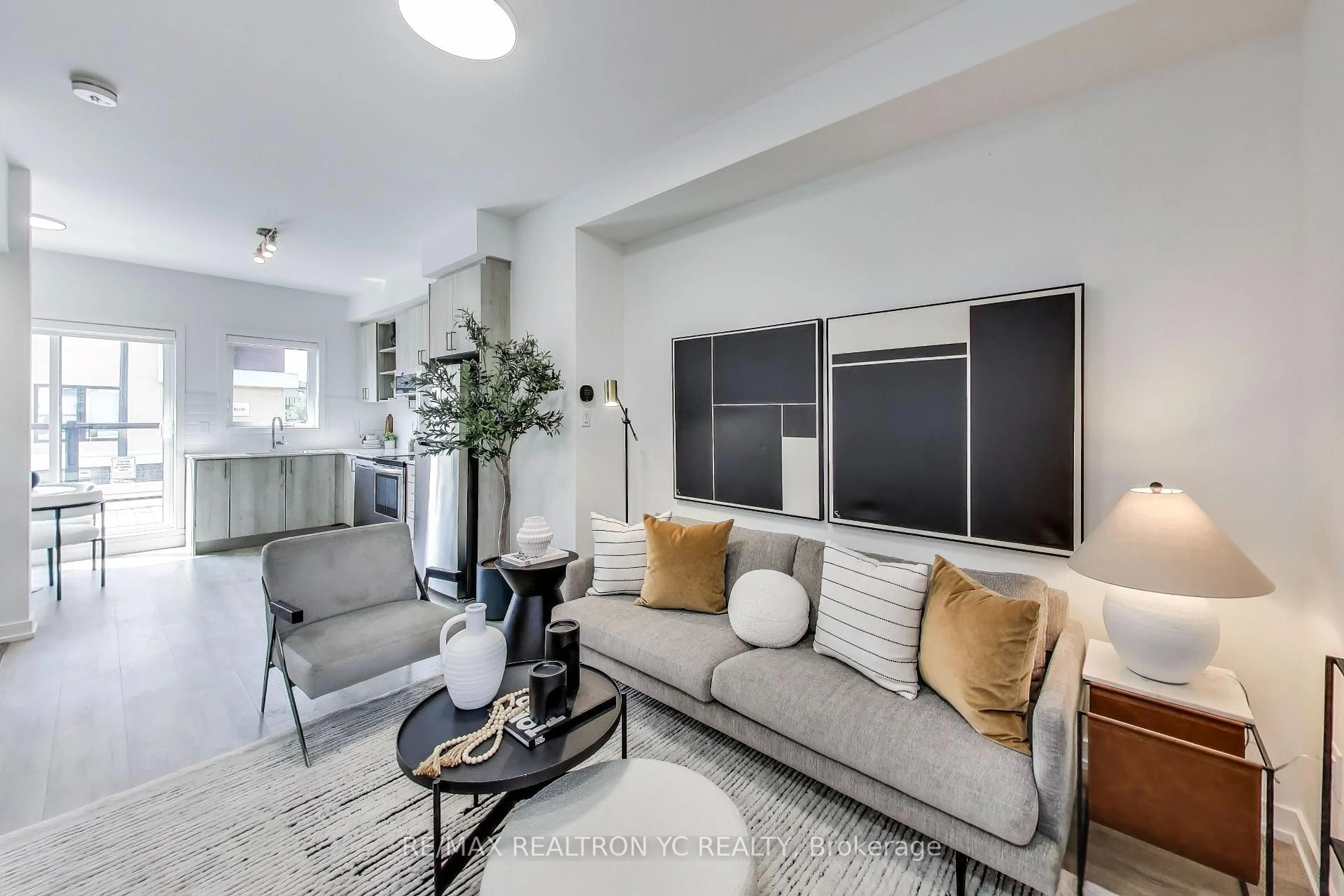 Living room with furniture, unknown for 175 Downsview Park Blvd, Toronto Ontario M3K 0C8