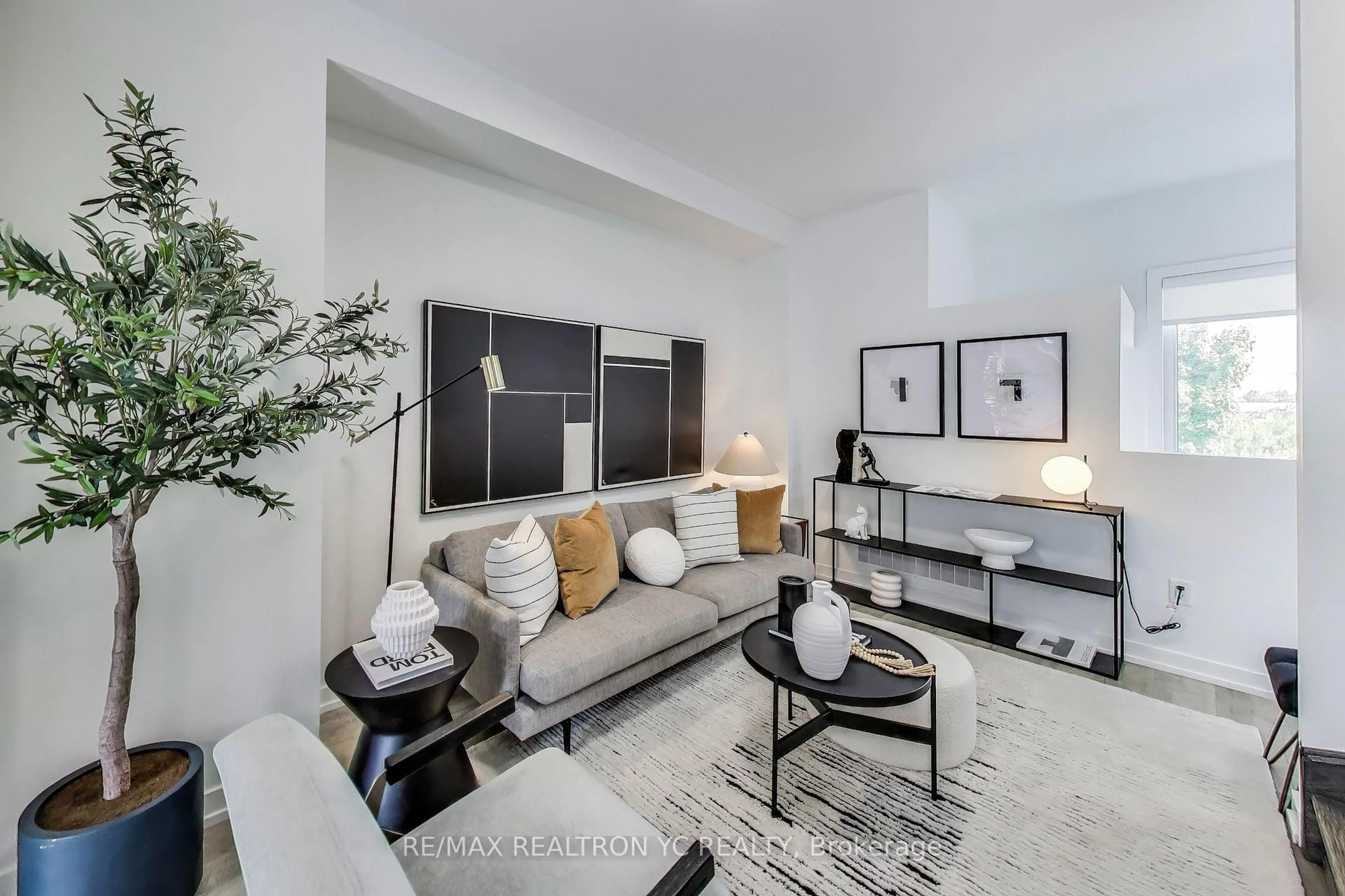 Living room with furniture, unknown for 175 Downsview Park Blvd, Toronto Ontario M3K 0C8