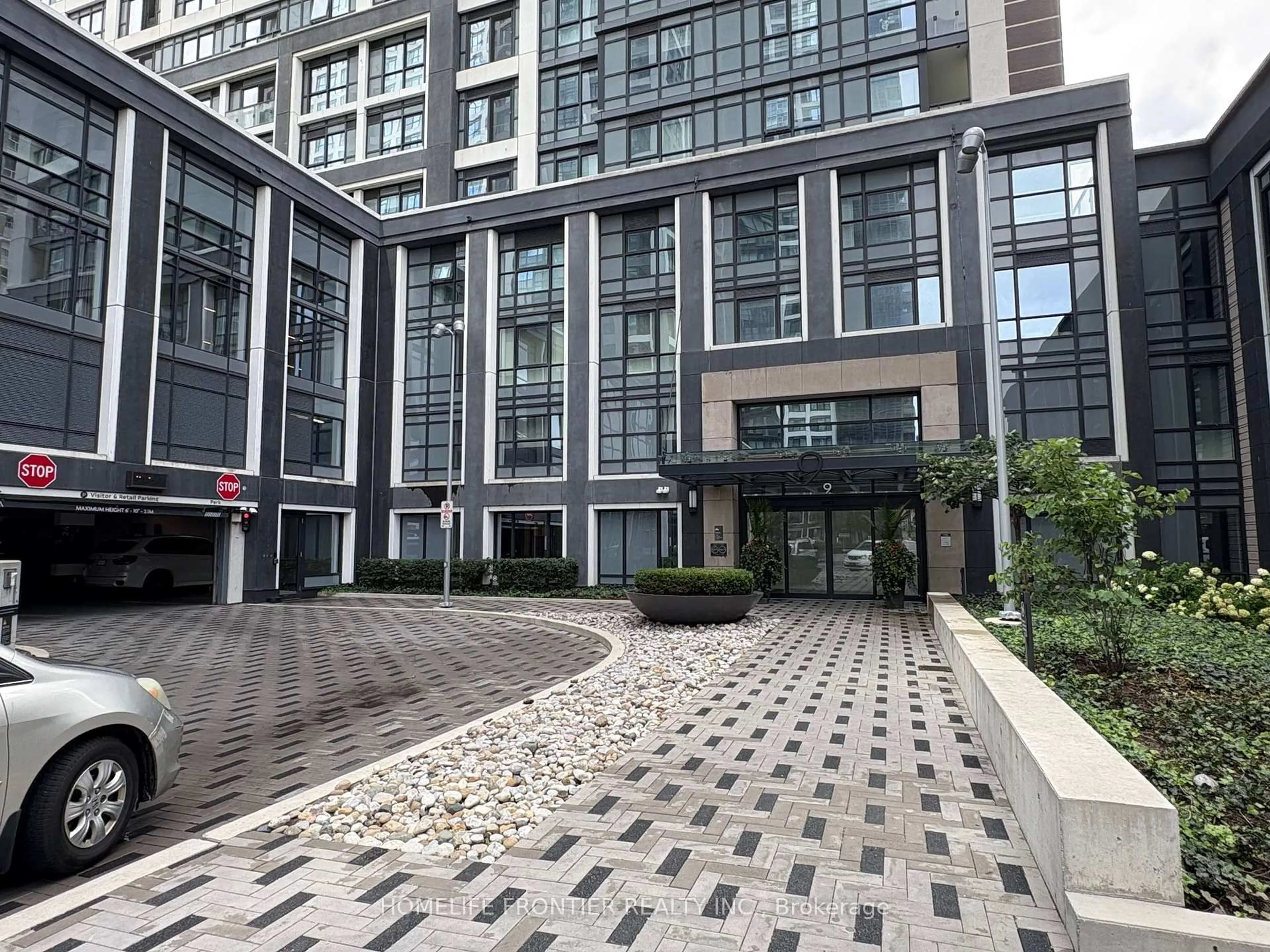 Indoor foyer for 9 Mabelle Ave #3219, Toronto Ontario M9A 0E1