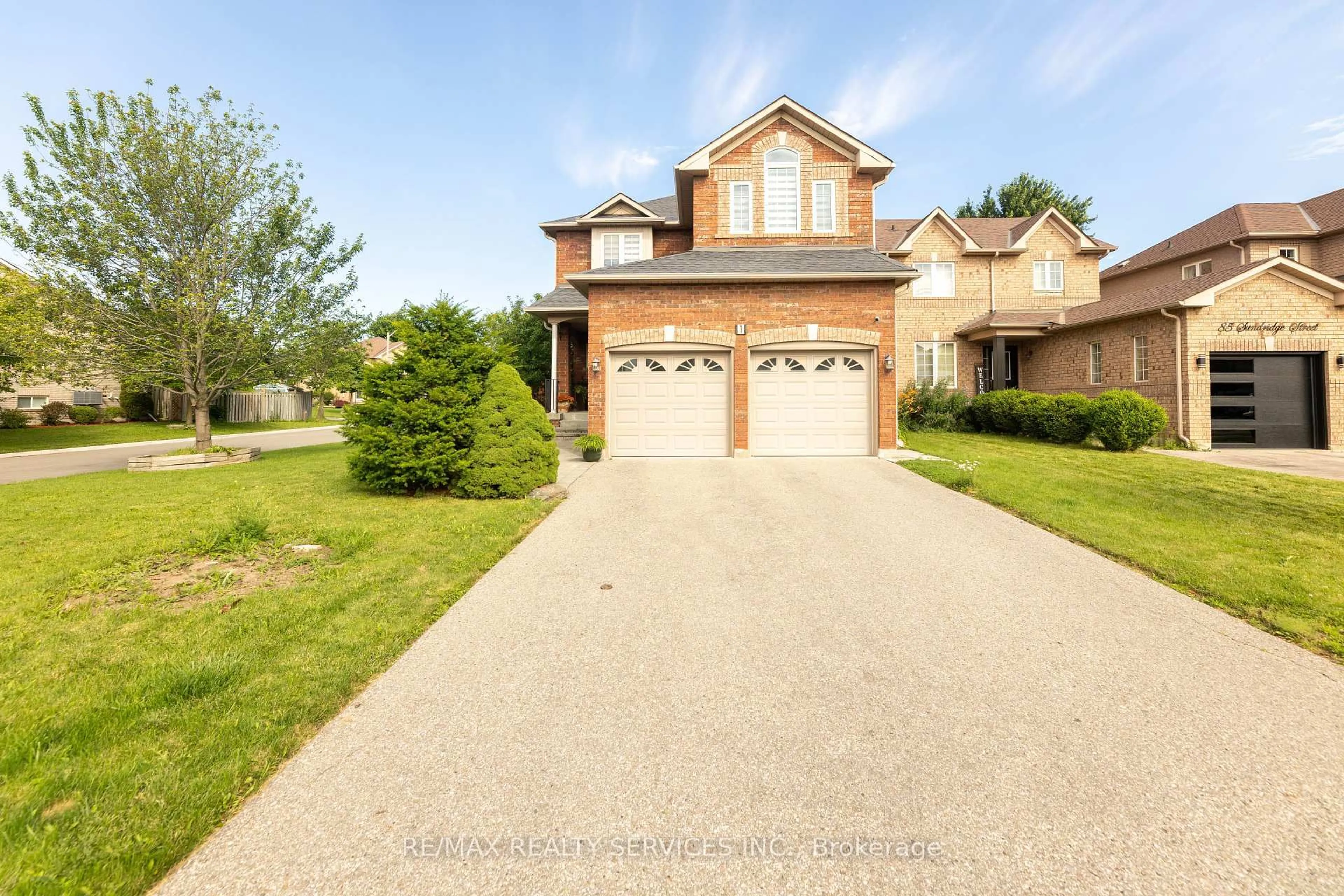 Home with brick exterior material, street for 1 Daisy Crt, Brampton Ontario L7A 1J8