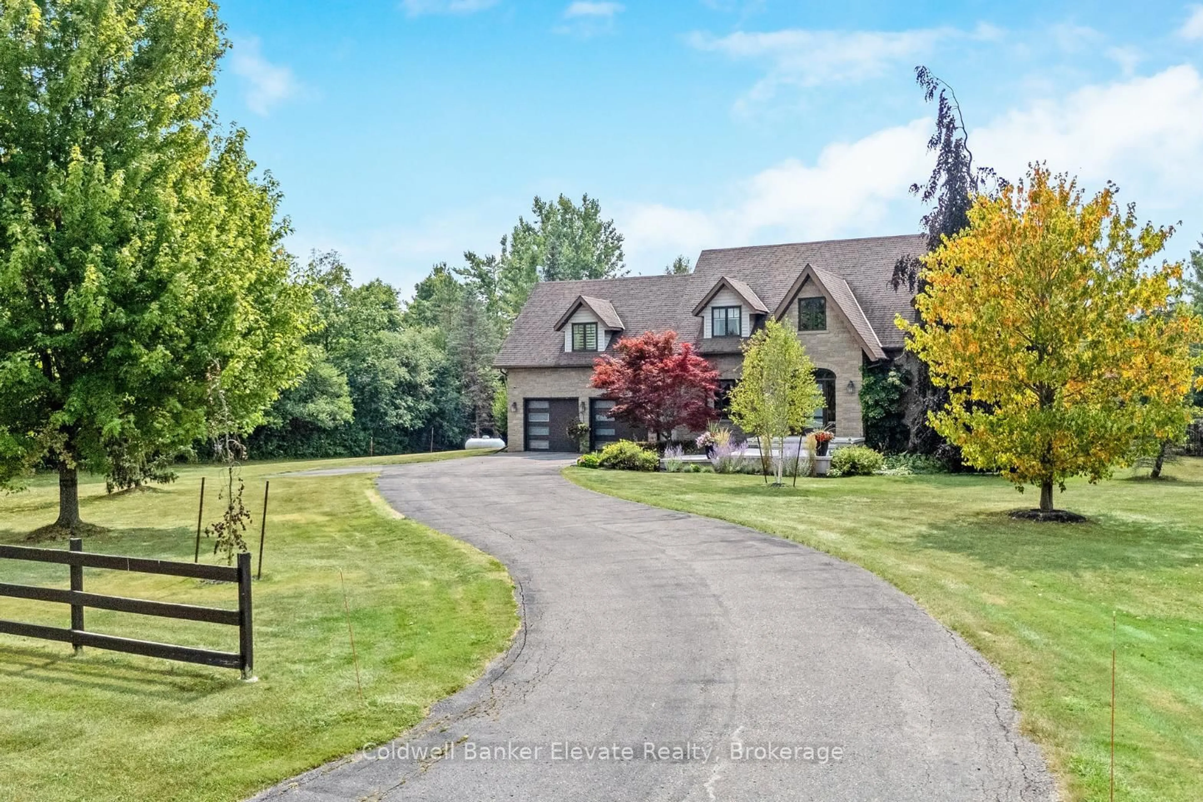 A pic from outside/outdoor area/front of a property/back of a property/a pic from drone, unknown for 14294 Winston Churchill Blvd, Caledon Ontario L7C 3E8
