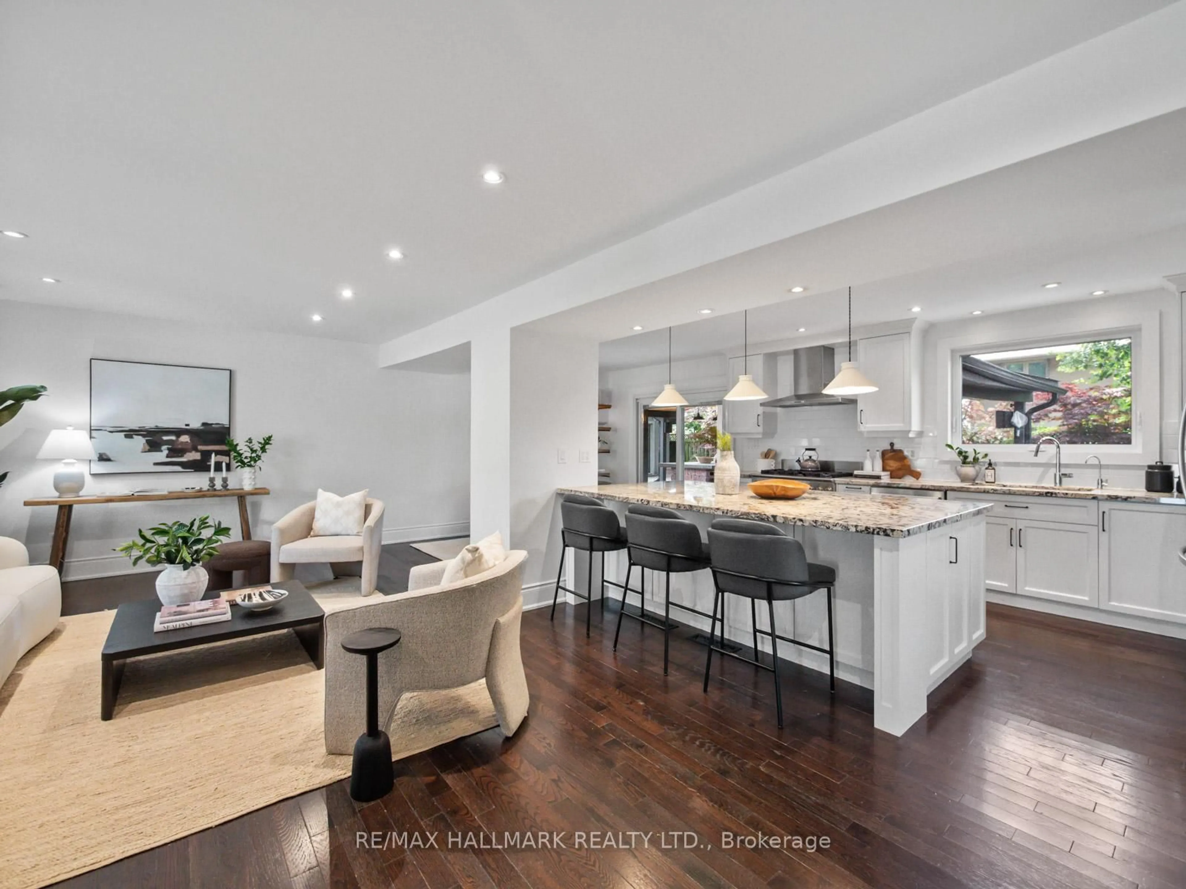 Open concept kitchen, unknown for 7 Haregate Crt, Toronto Ontario M9R 3H5
