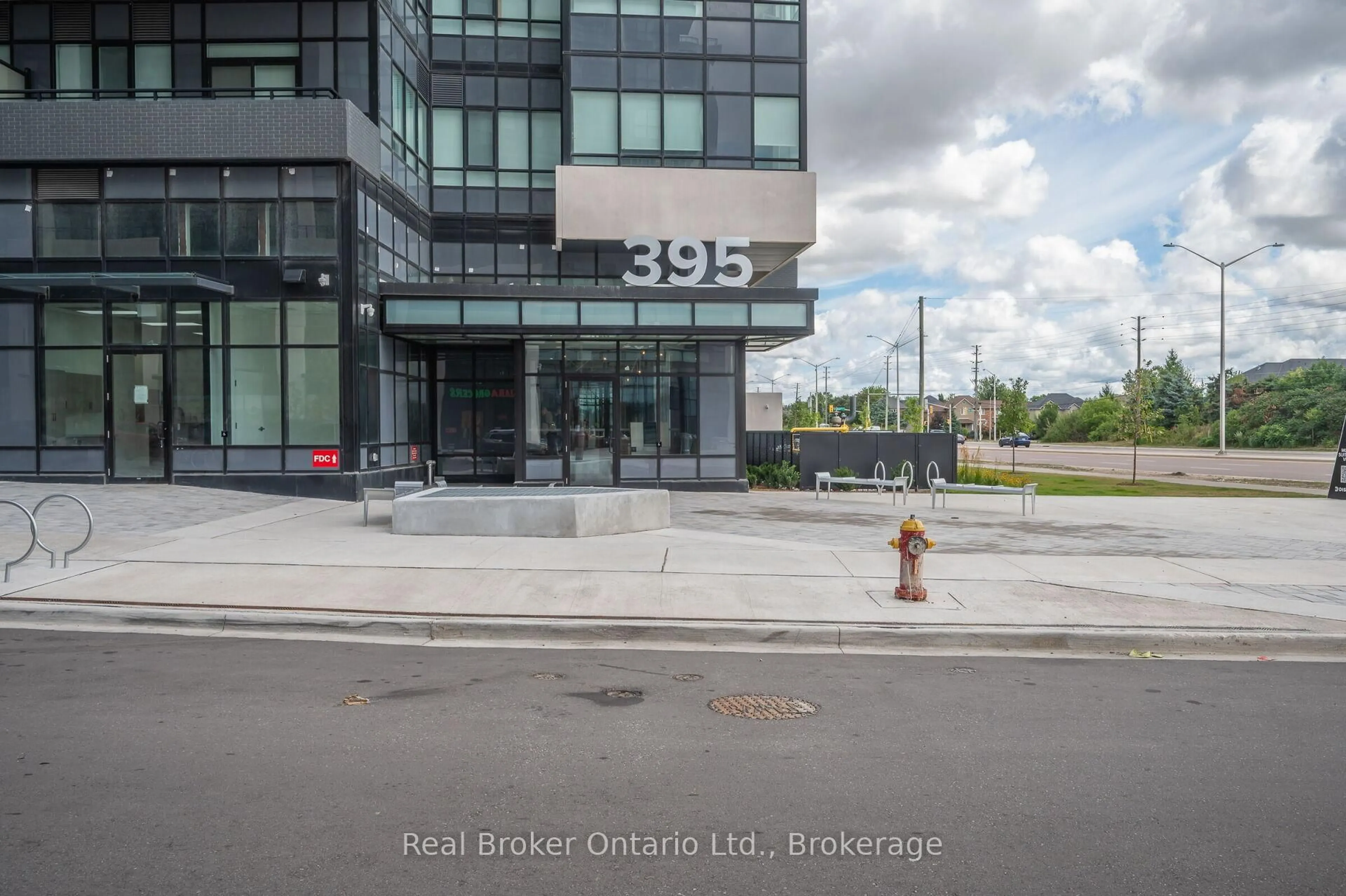 Unknown for 395 Dundas St #718, Oakville Ontario L6M 4M2