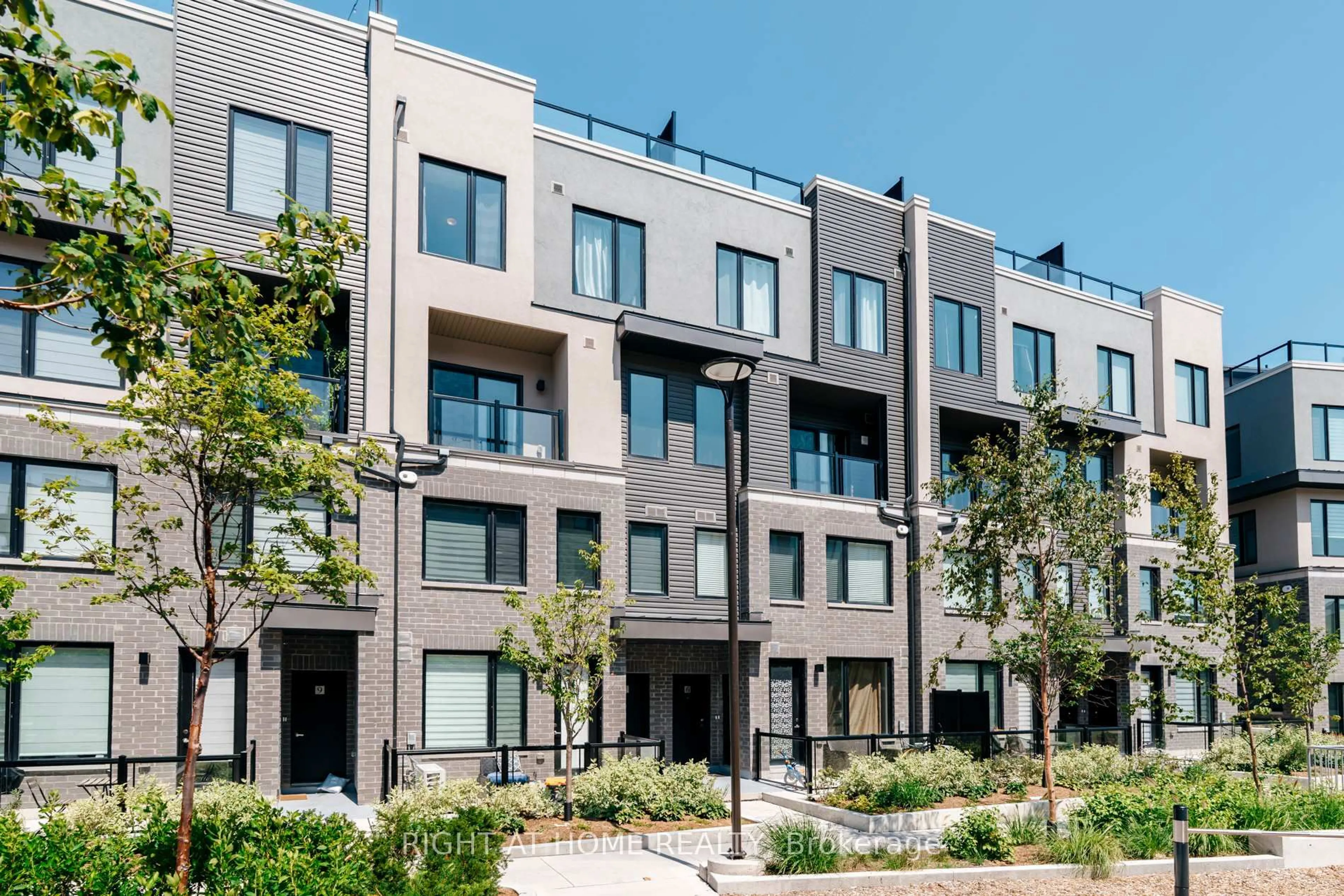 Home with brick exterior material, street for 3540 Colonial Dr #7, Mississauga Ontario L5L 0C1