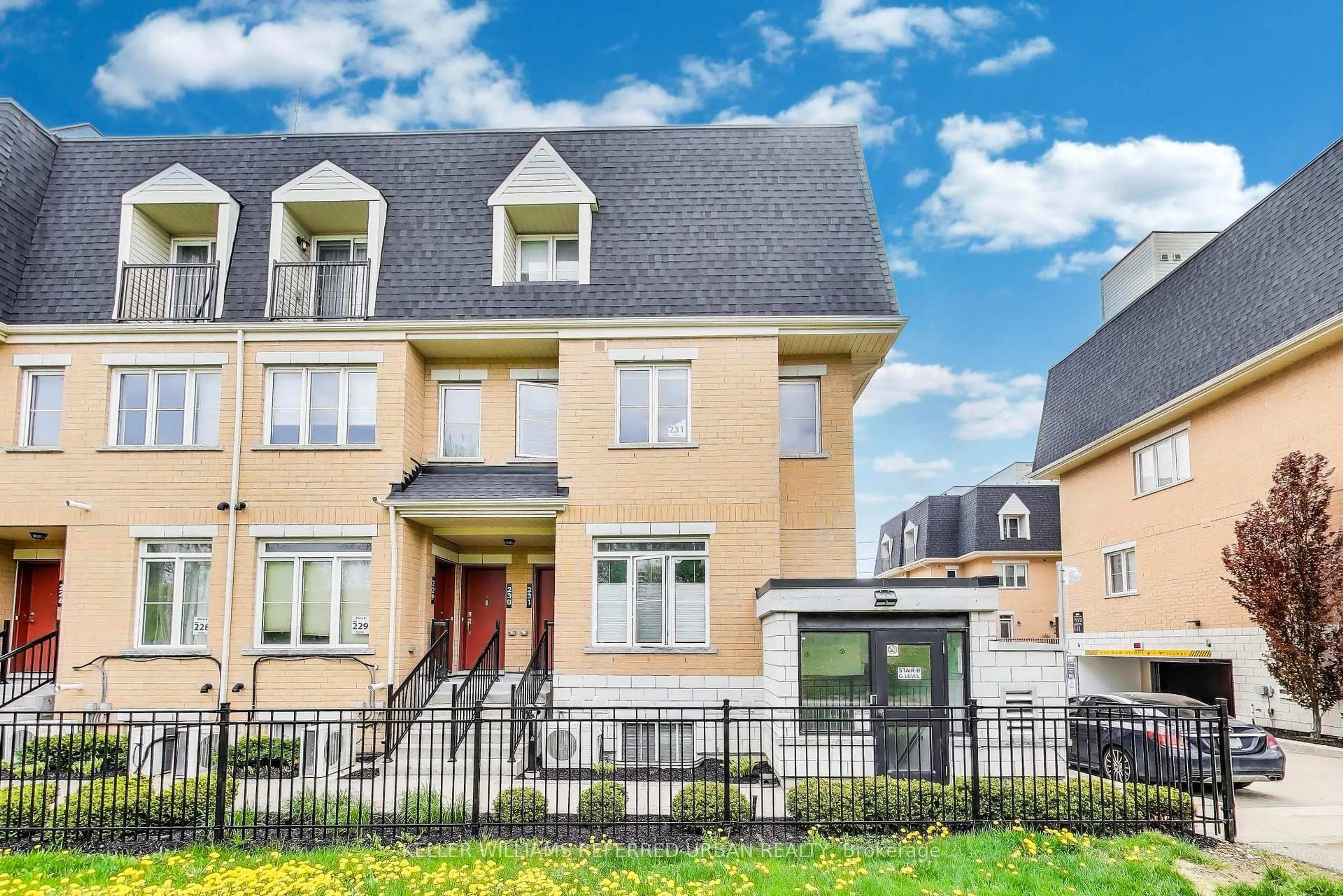 Home with brick exterior material, street for 380 Hopewell Ave #231, Toronto Ontario M6E 2S2