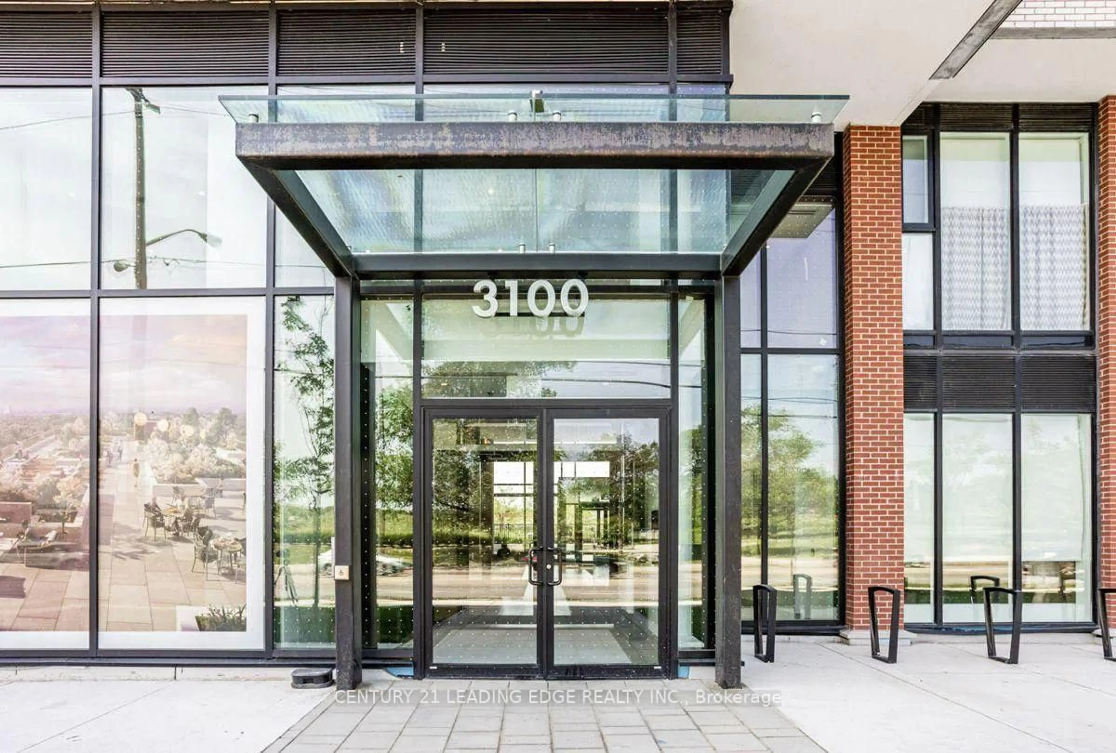 Indoor foyer for 3100 Keele St #525, Toronto Ontario M3M 2H4