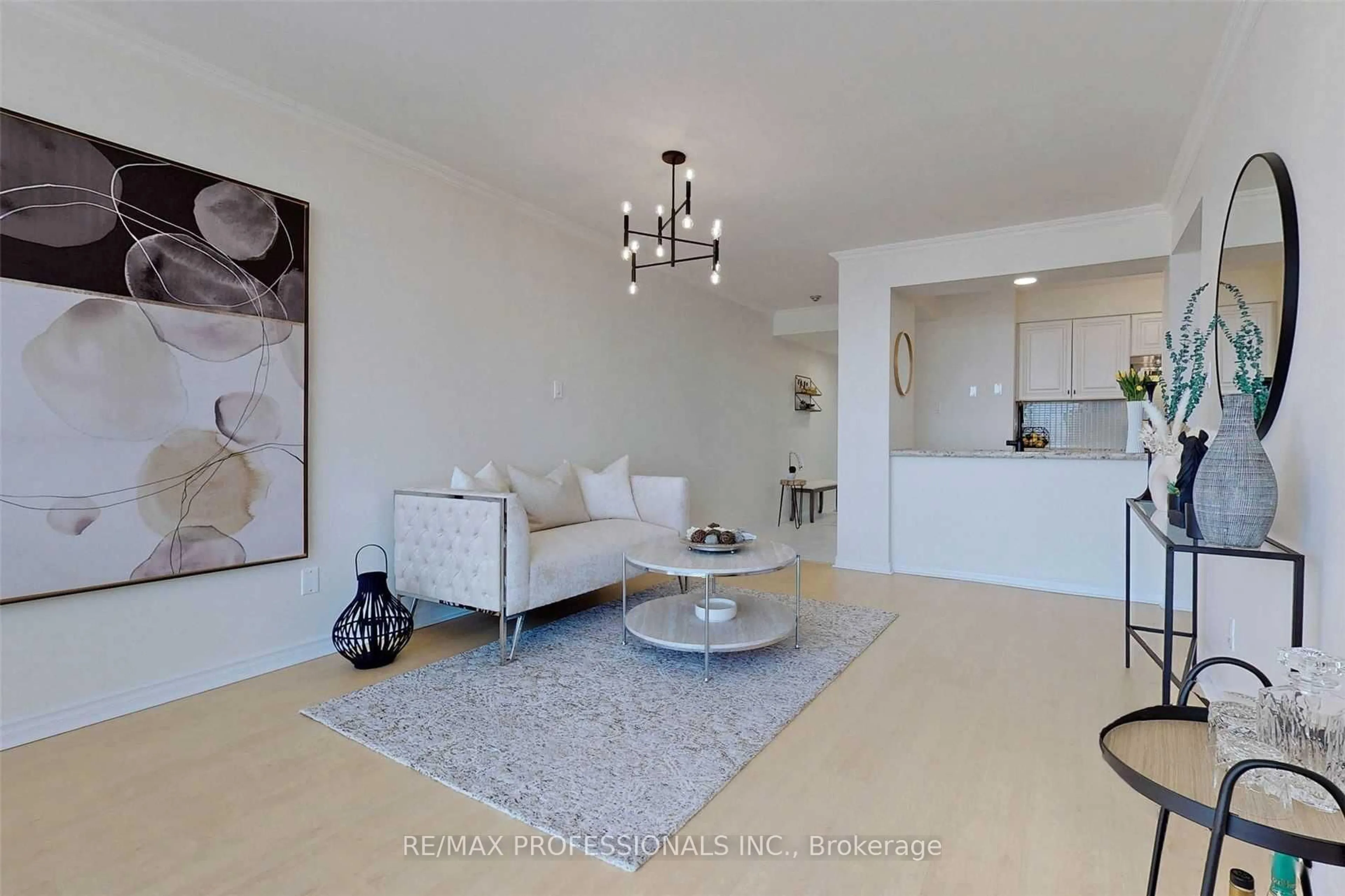 Living room with furniture, unknown for 50 Eglinton Ave #1604, Mississauga Ontario L5R 3P5