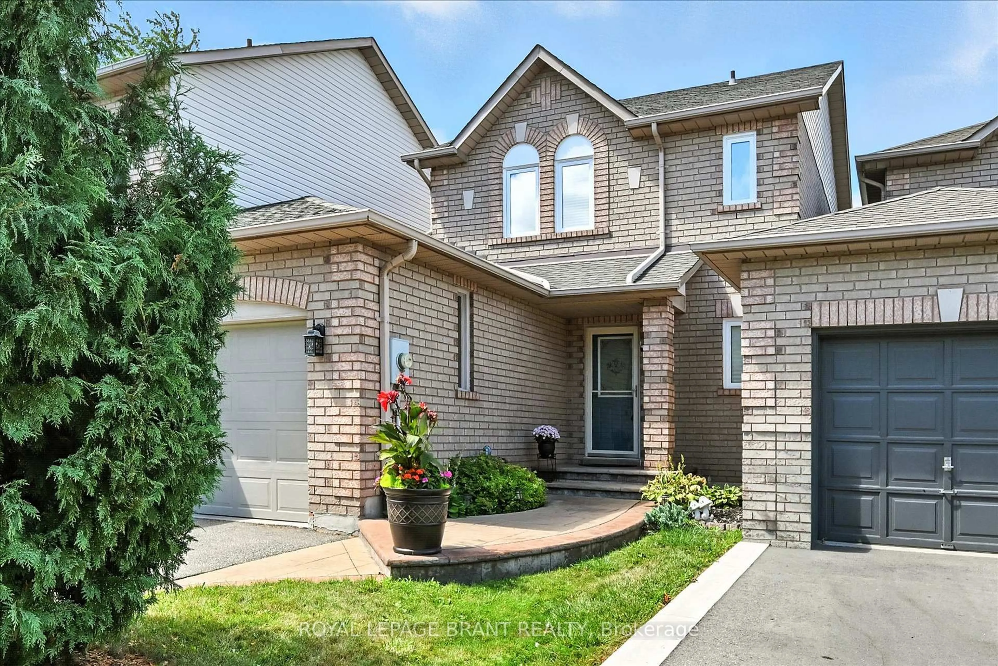 Home with brick exterior material, street for 479 Taylor Cres, Burlington Ontario L7L 6G2