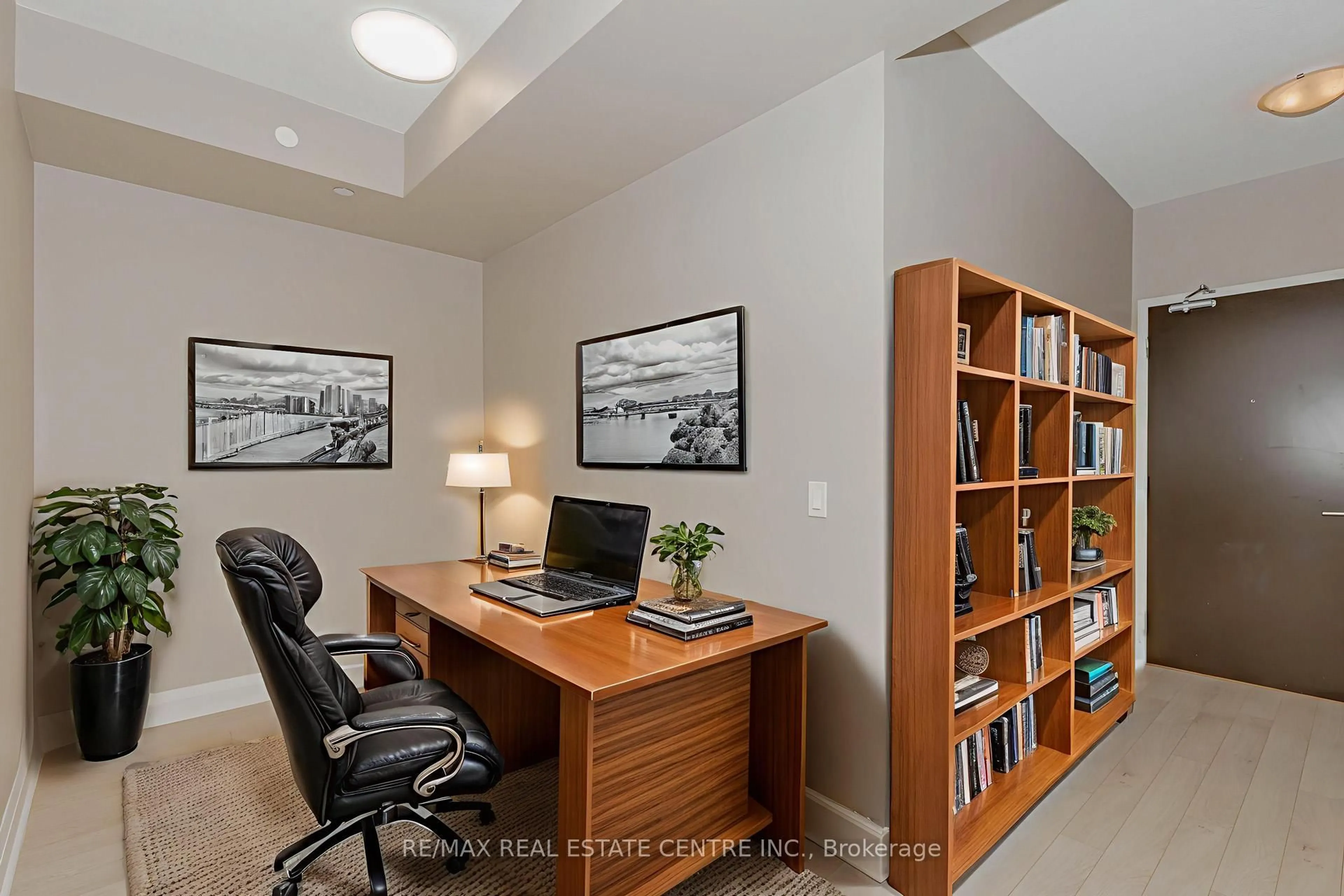 A pic of a room for 15 Zorra St #506, Toronto Ontario M8Z 0C1