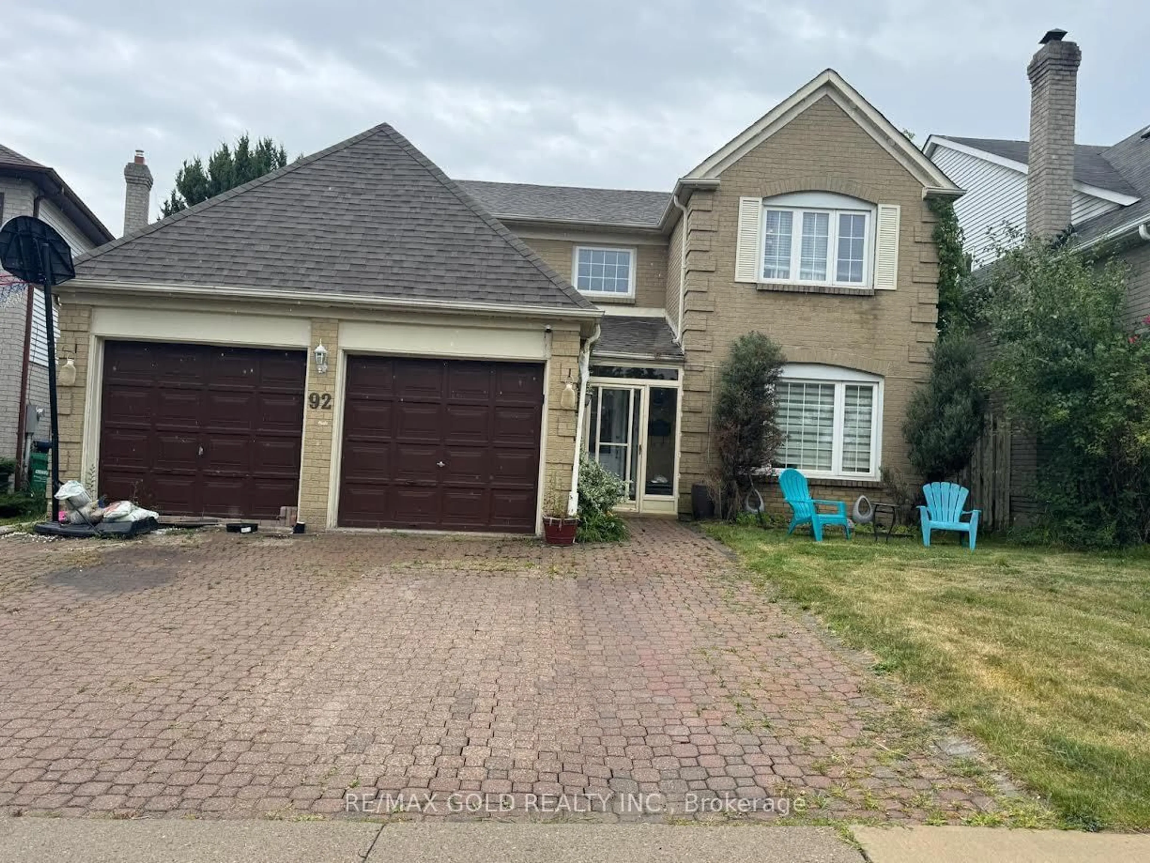 Home with brick exterior material, street for 92 Jaffa Dr, Brampton Ontario L6S 4C6