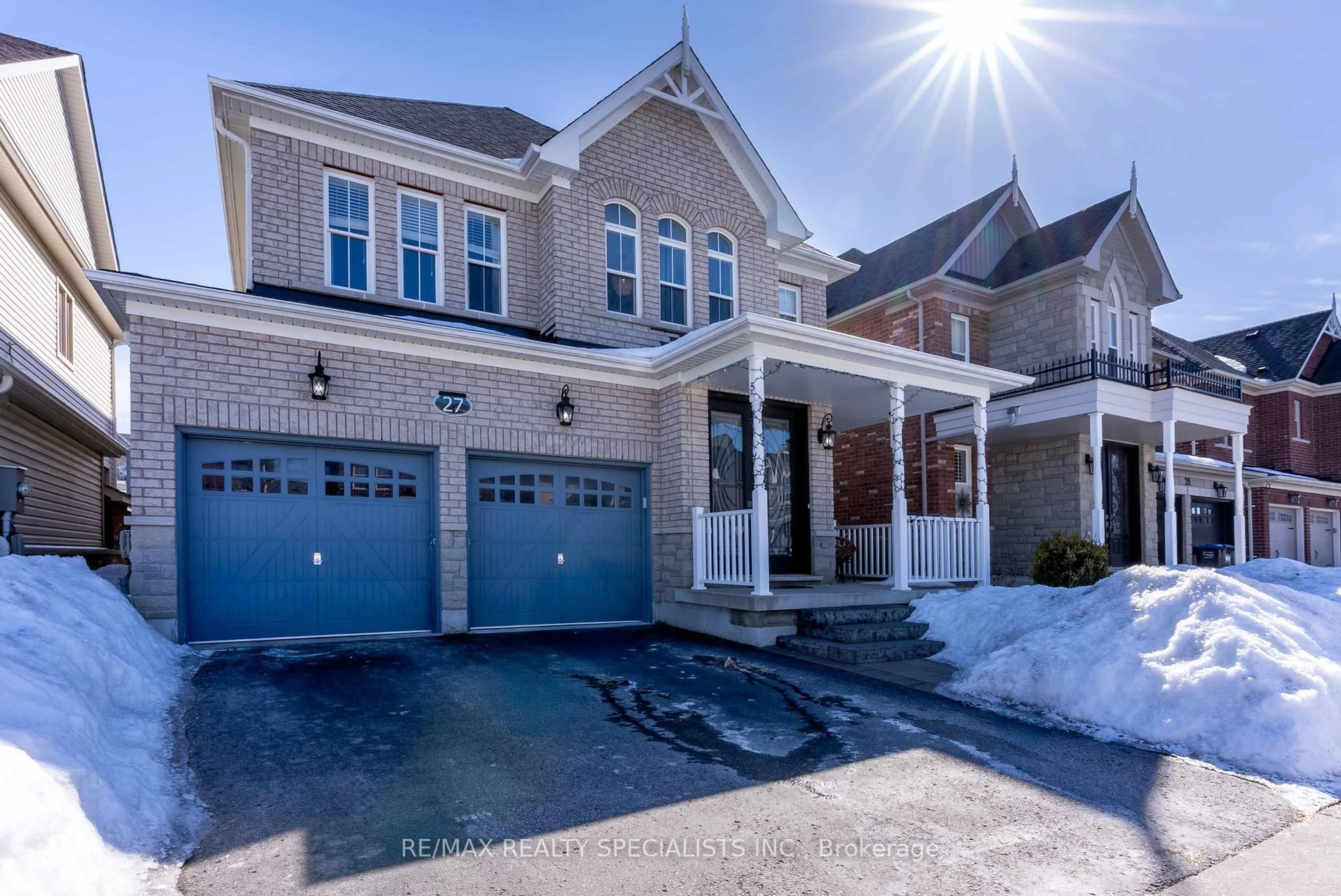 Home with brick exterior material, street for 27 Boyces Creek Cres, Caledon Ontario L7C 3S2