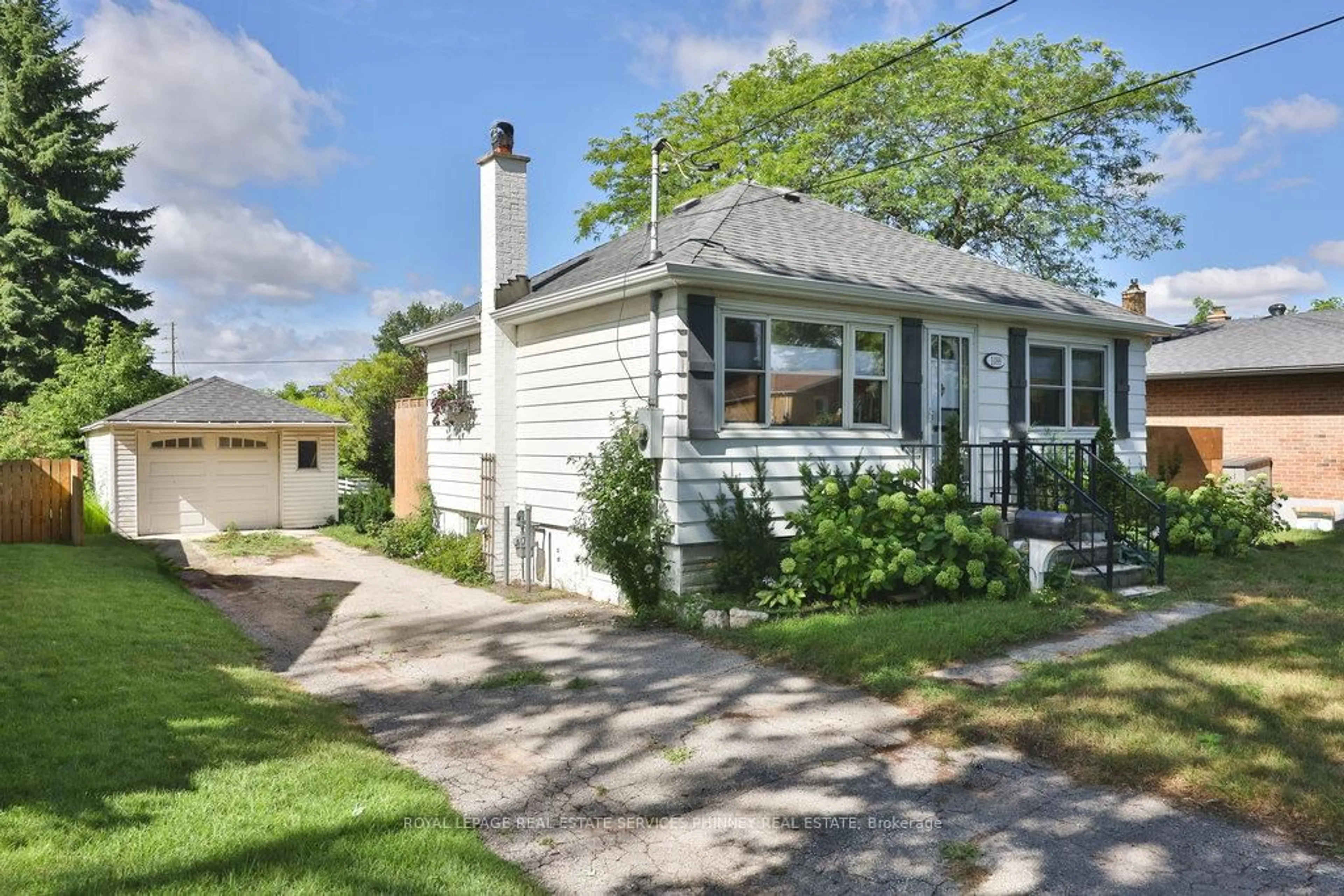 Unknown for 1088 Cherriebell Rd, Mississauga Ontario L5E 2R3