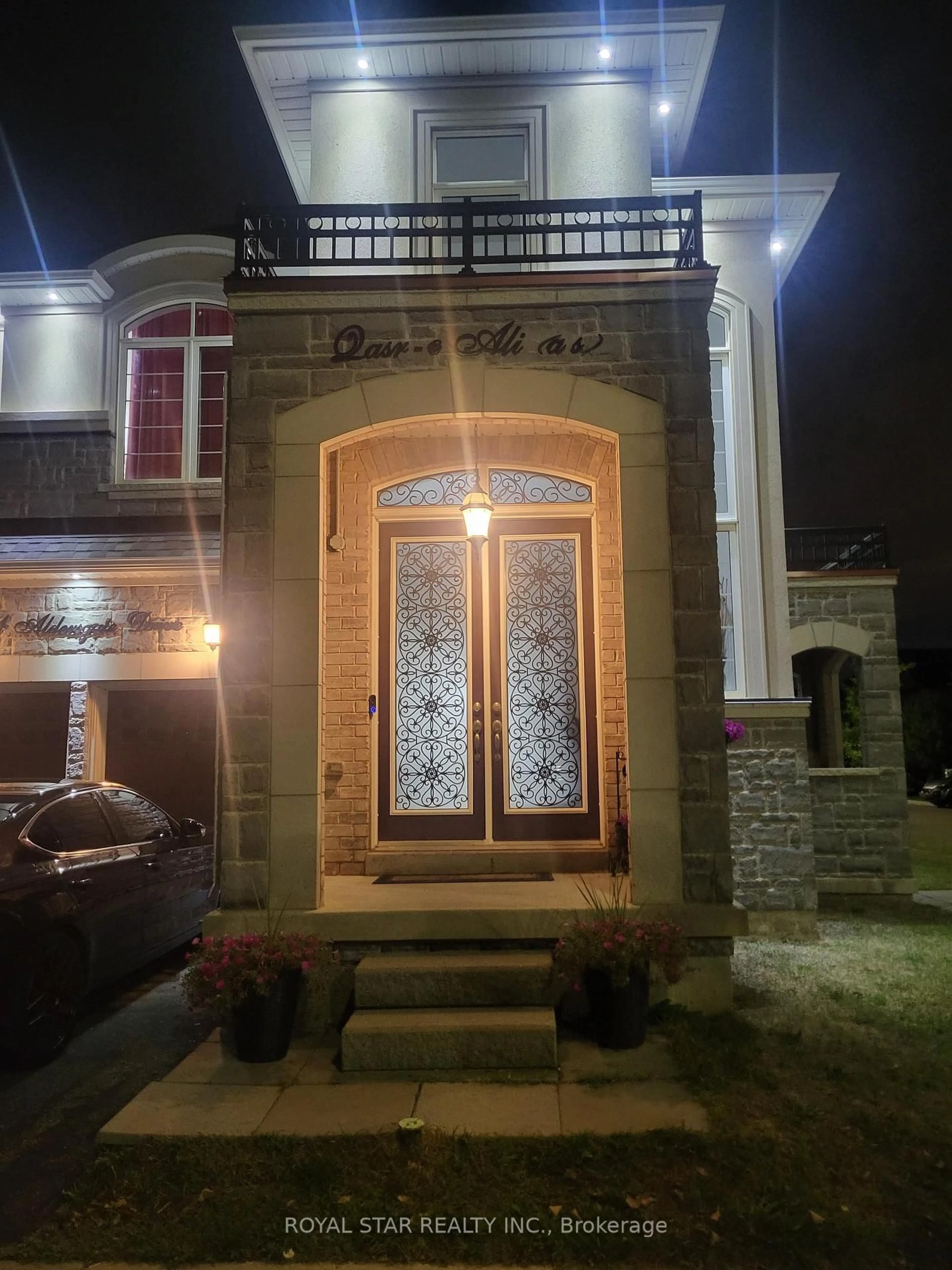 Home with brick exterior material, street for 61 Aldersgate Dr, Brampton Ontario L7A 3Z9