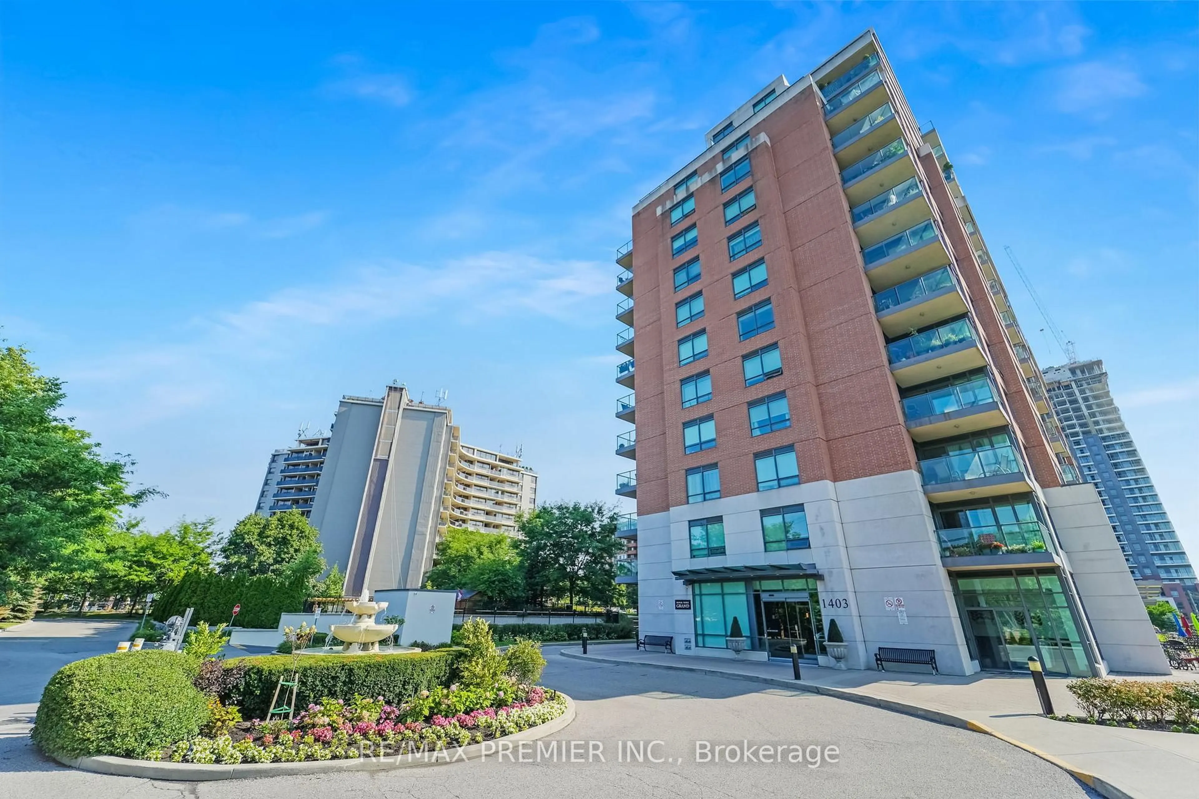 Unknown for 1403 Royal York Rd #216, Toronto Ontario M9P 0A1