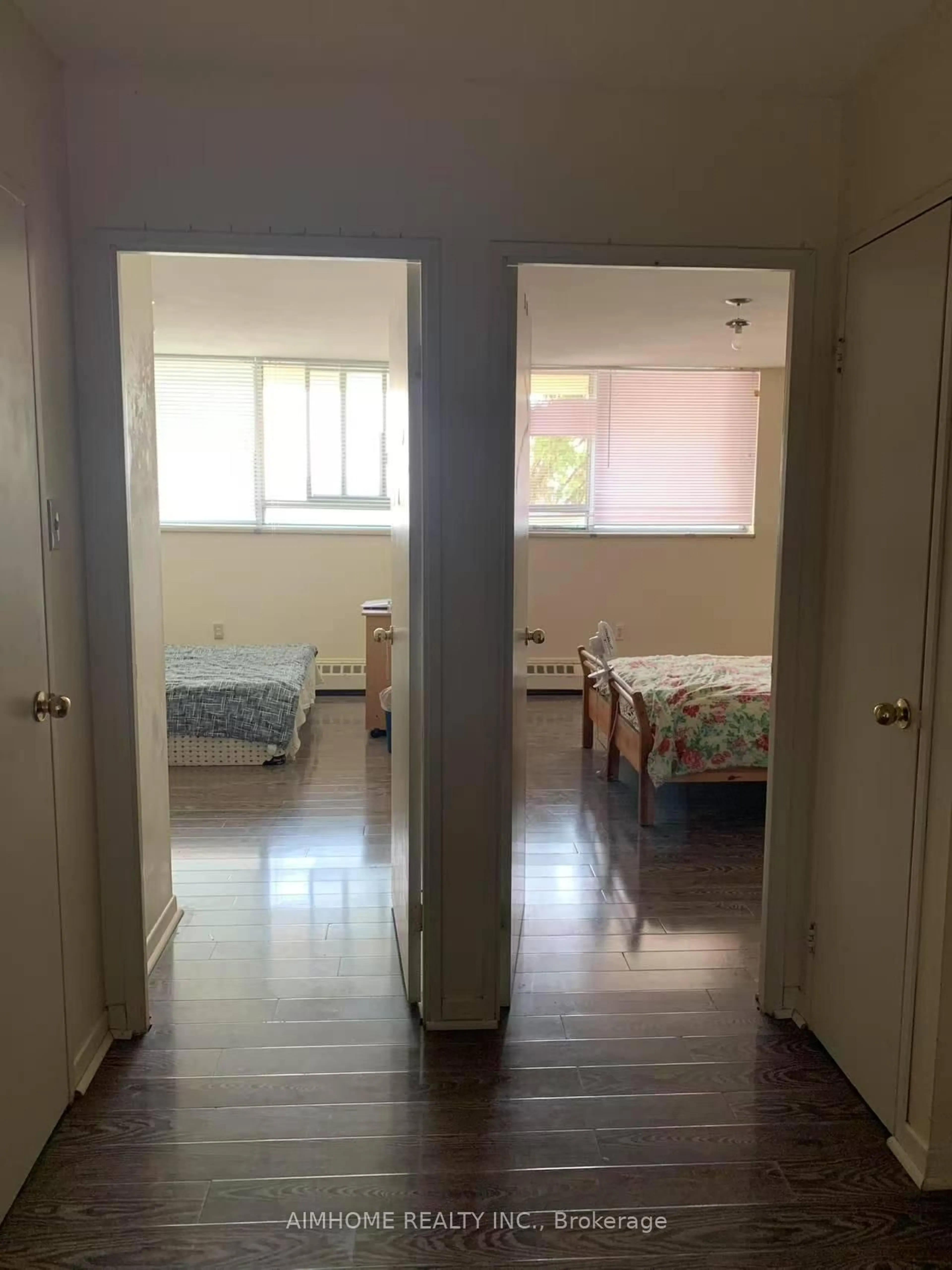 A pic of a room for 1050 Stainton Dr #219, Mississauga Ontario L5C 2T7