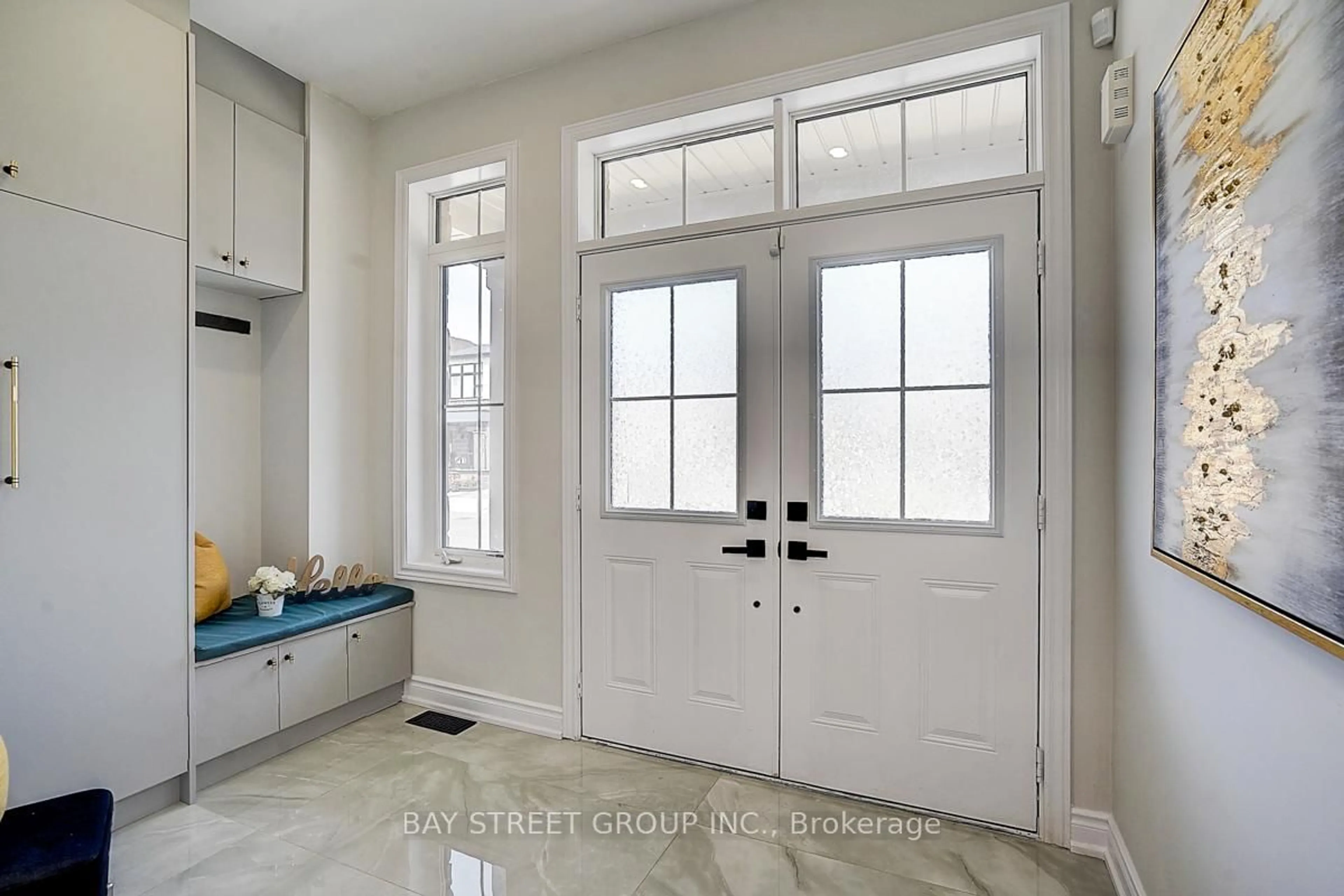 Indoor entryway for 146 Petgor Path, Oakville Ontario L6H 0Y6