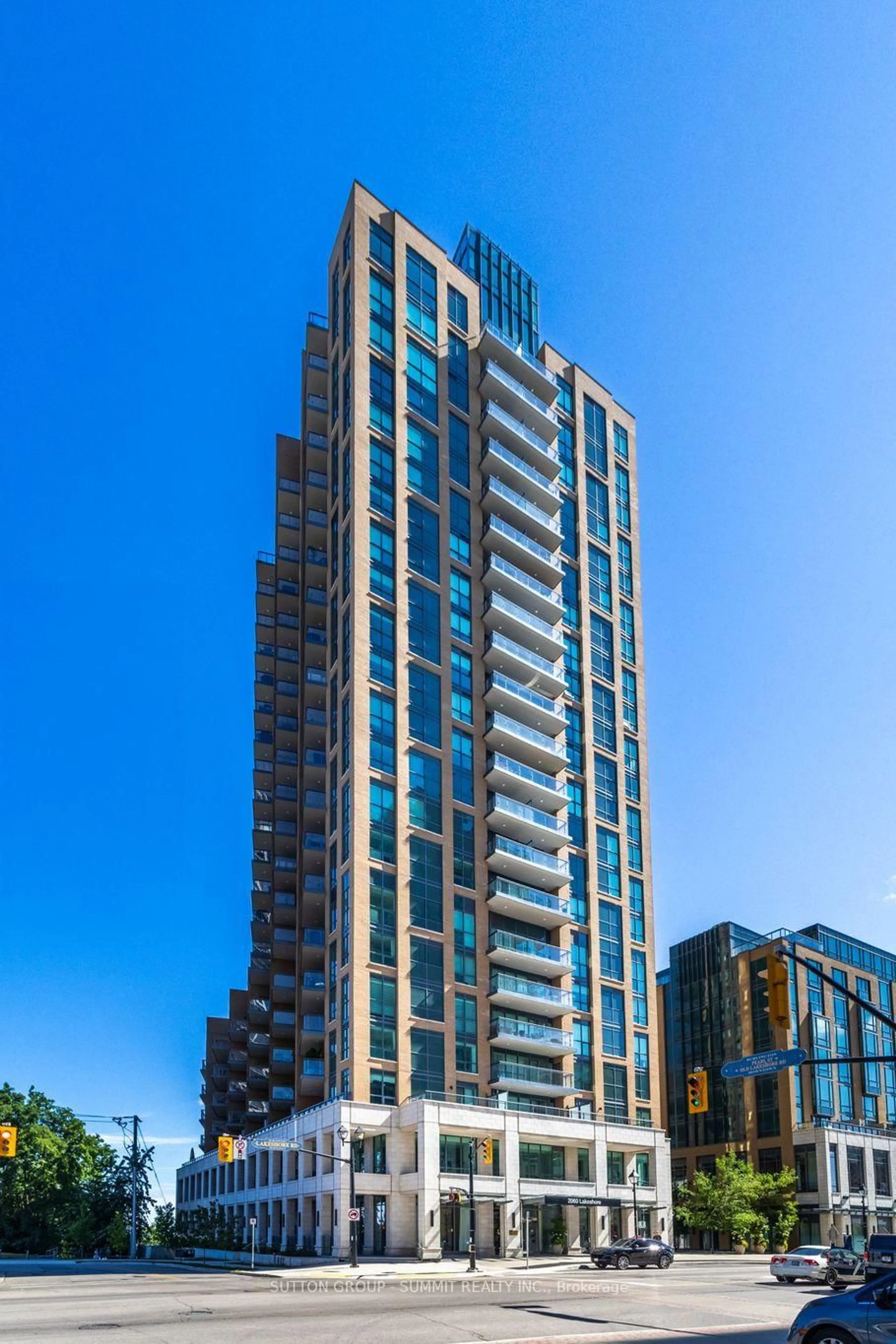 A pic from outside/outdoor area/front of a property/back of a property/a pic from drone, building for 2060 Lakeshore Rd #404, Burlington Ontario L7R 0G2