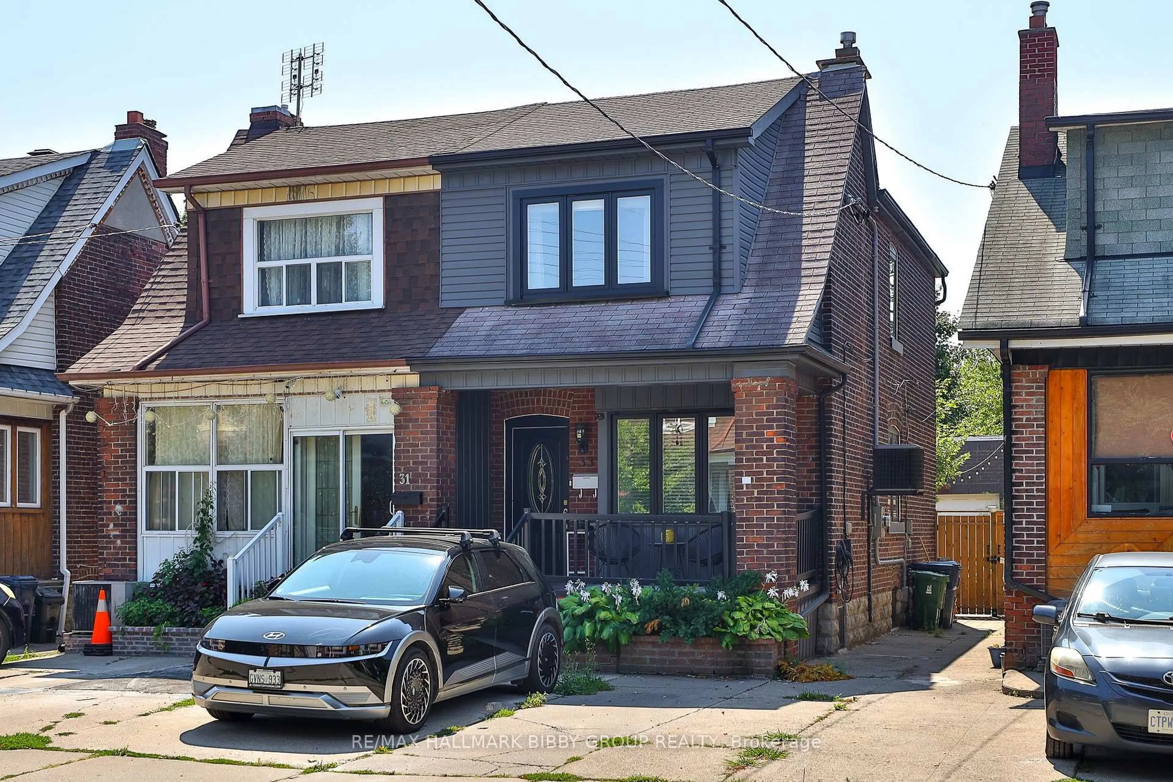 Home with brick exterior material, street for 33 Exeter St, Toronto Ontario M6N 1G3