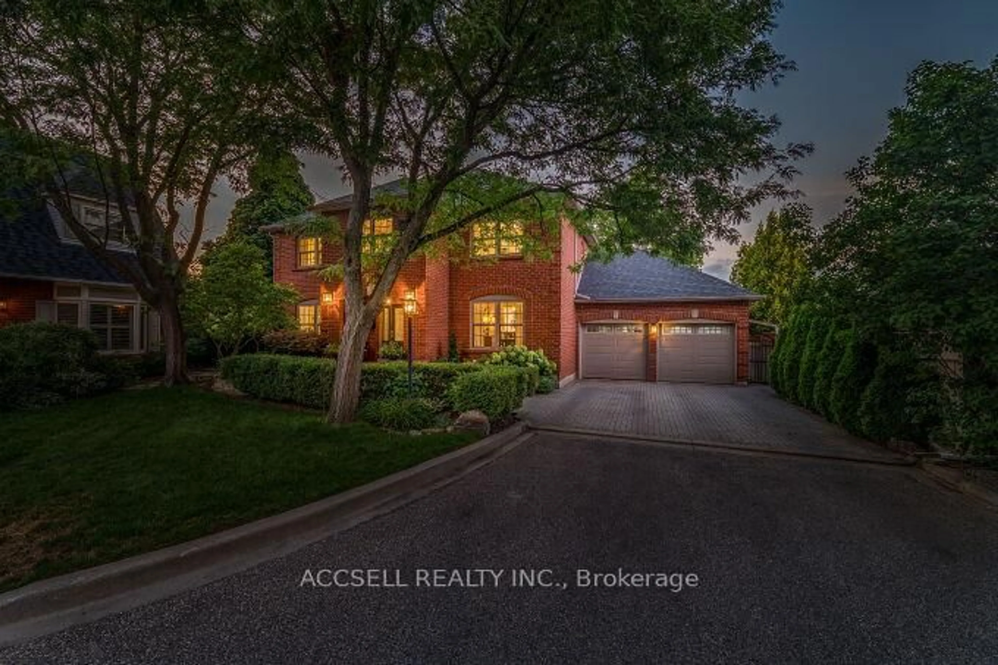 Home with brick exterior material, street for 6785 Snow Goose Lane, Mississauga Ontario L5N 5J2
