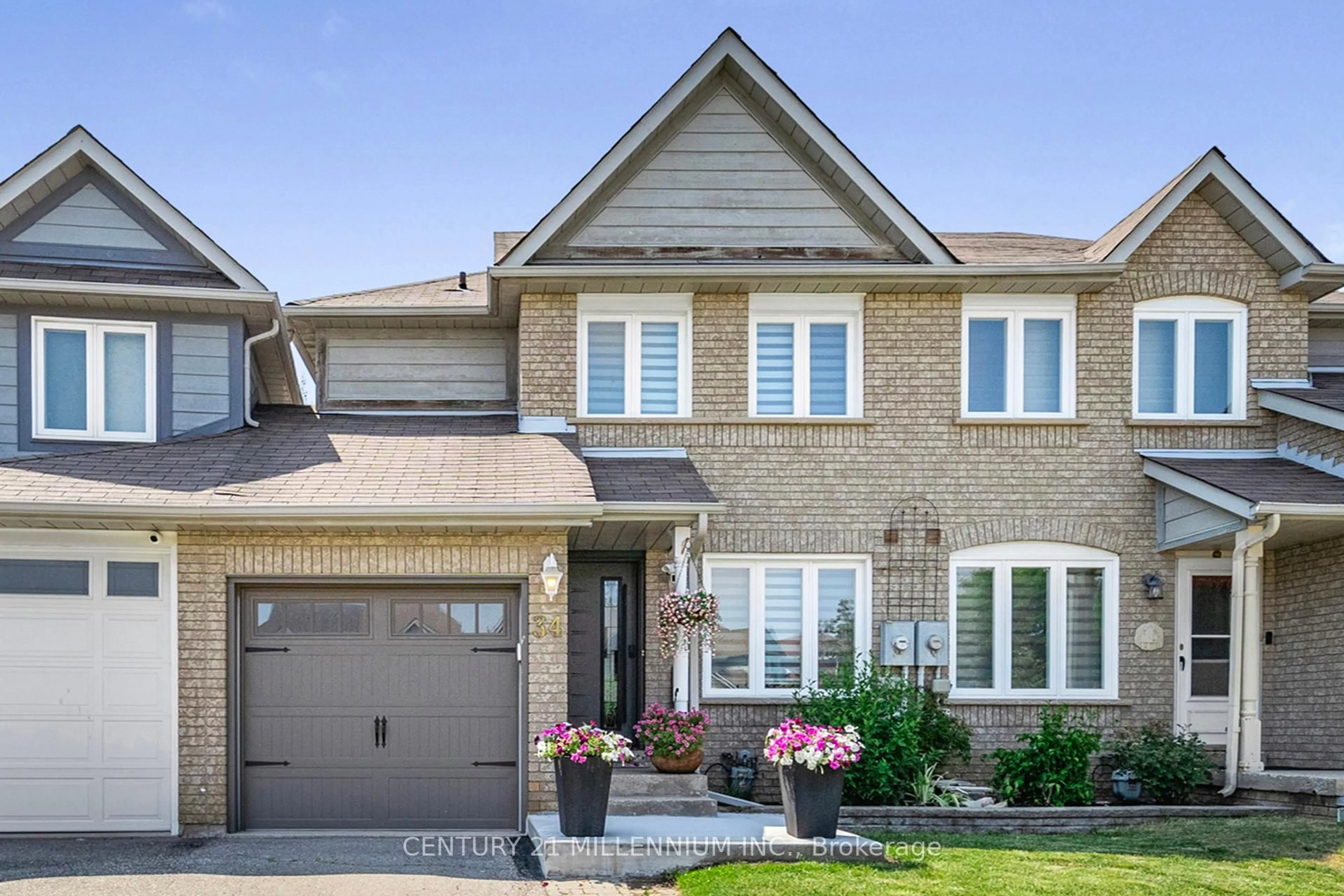 Home with brick exterior material, street for 34 Gardenia Way, Caledon Ontario L7C 1B2