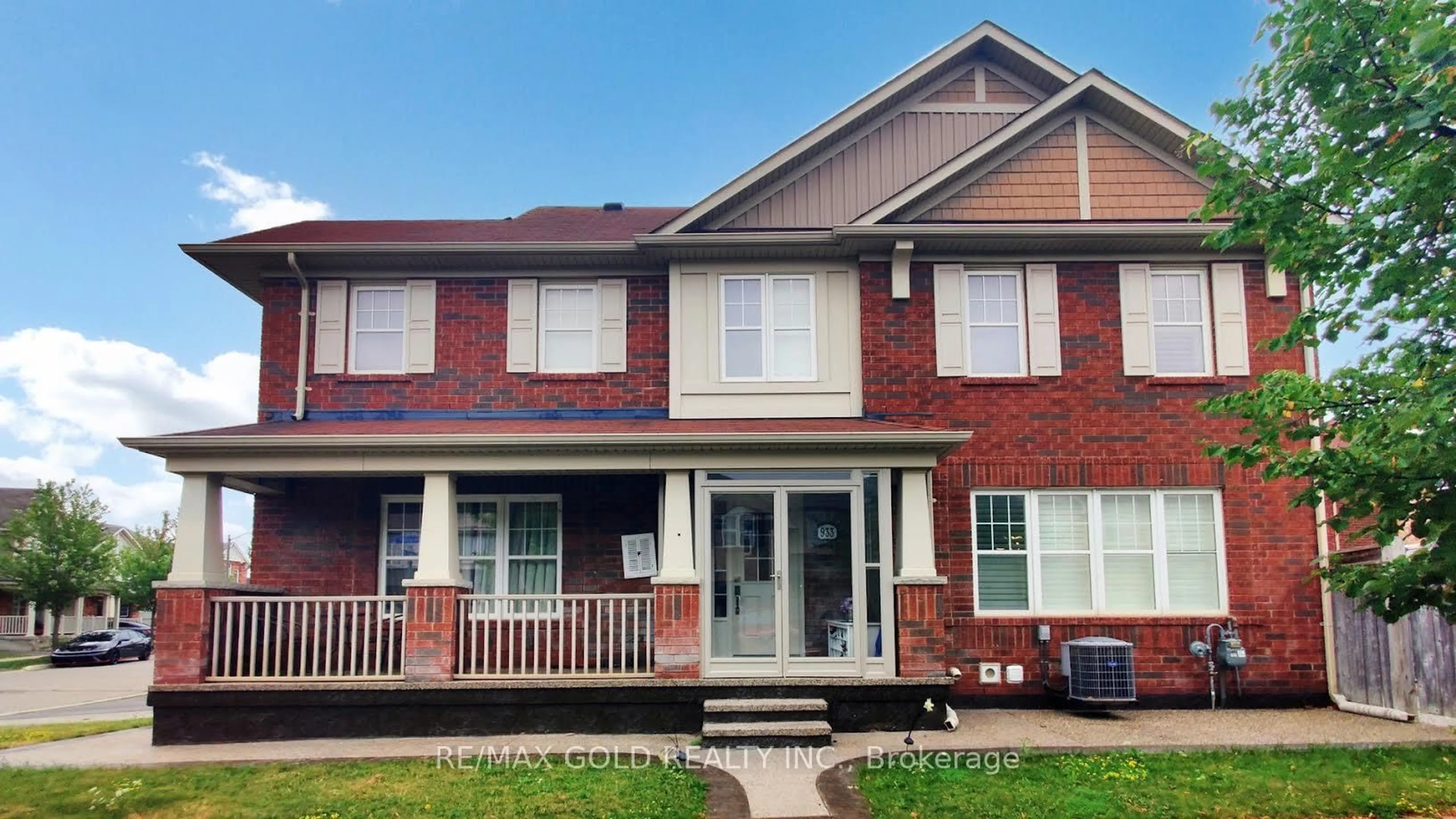 Home with brick exterior material, street for 933 Raftis Cres, Milton Ontario L9T 6Z1