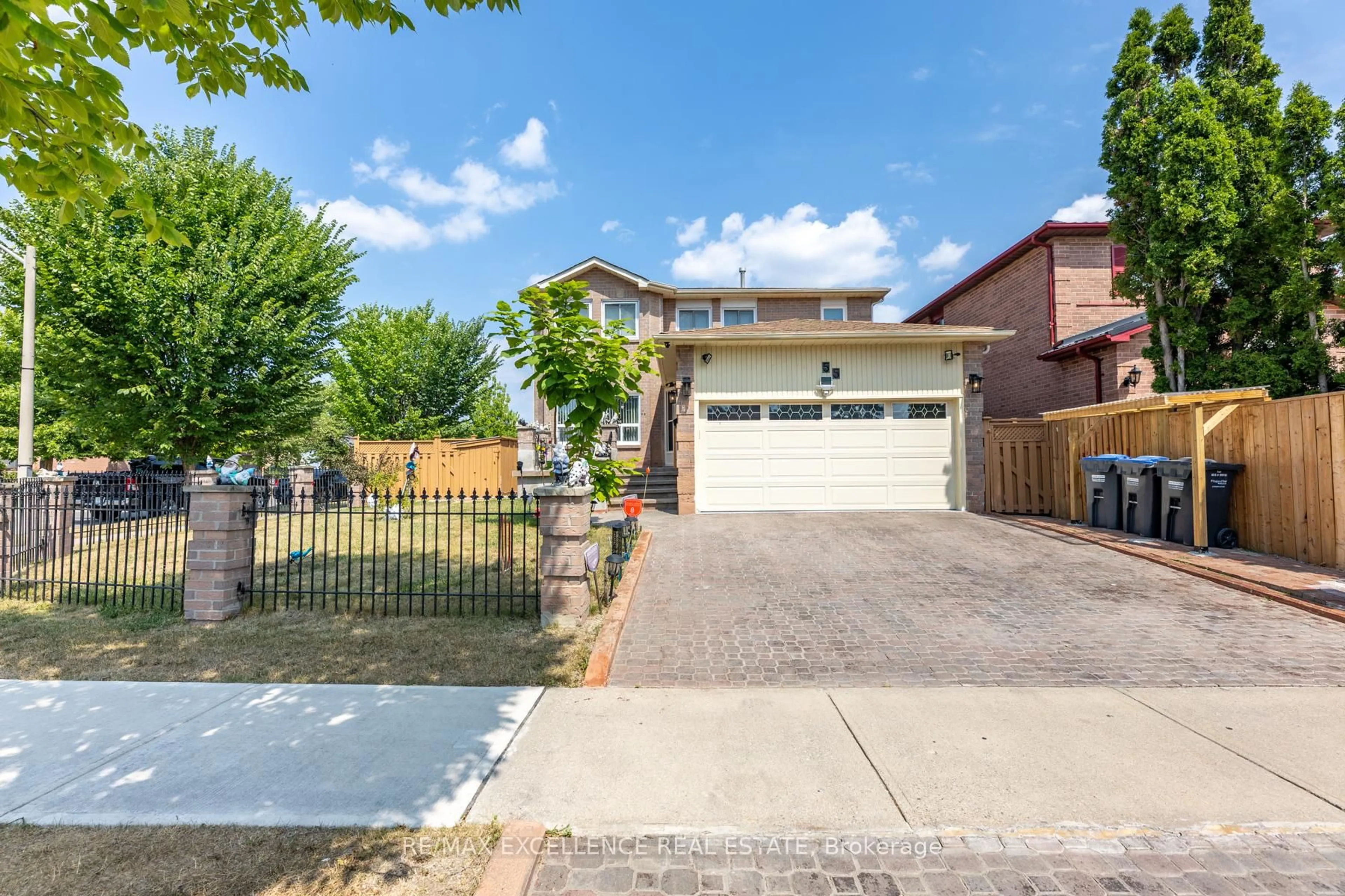 Unknown for 55 Atkins Circ, Brampton Ontario L6X 4B9