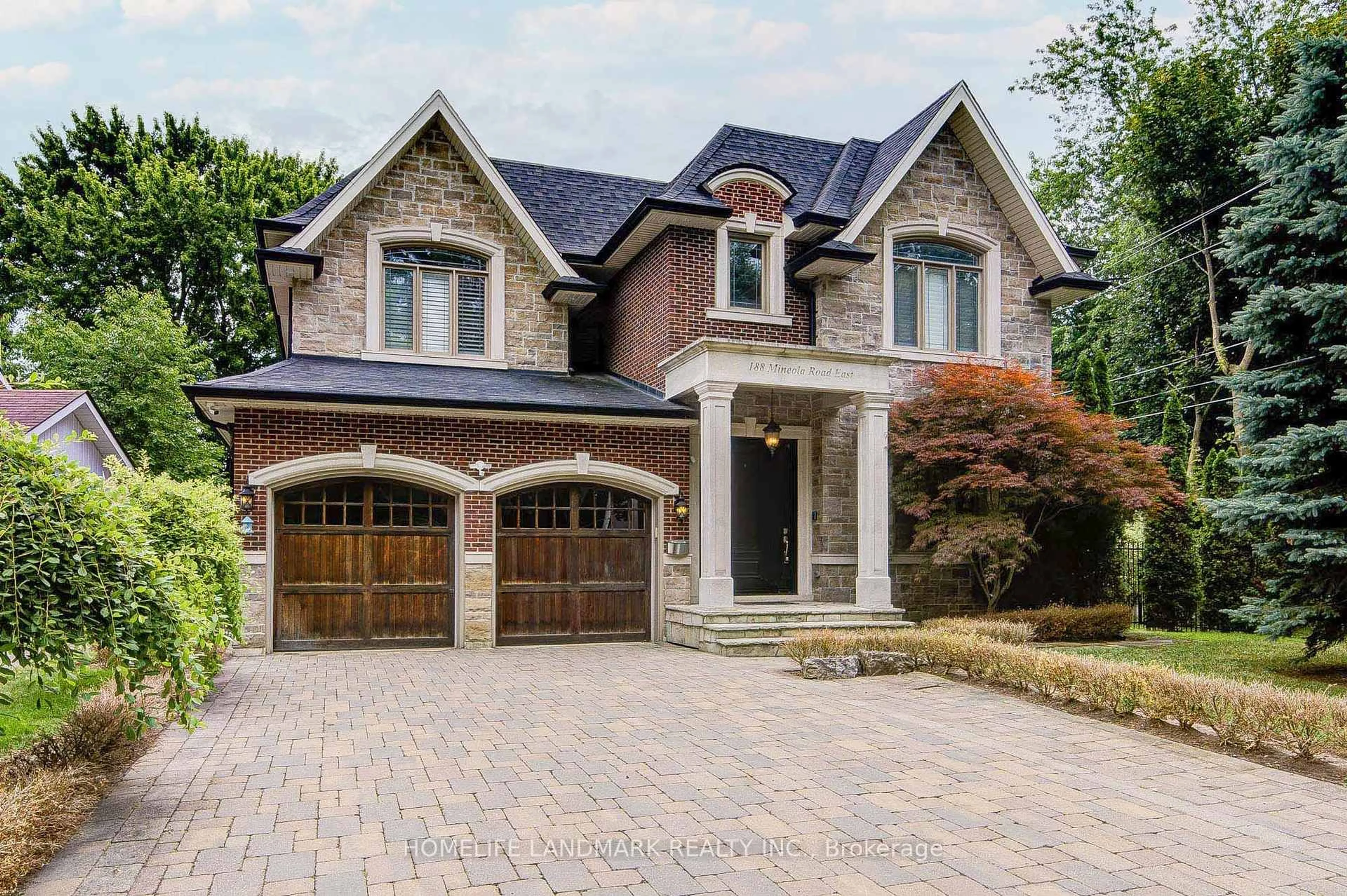 Home with brick exterior material, street for 188 Mineola Rd, Mississauga Ontario L5G 2E9