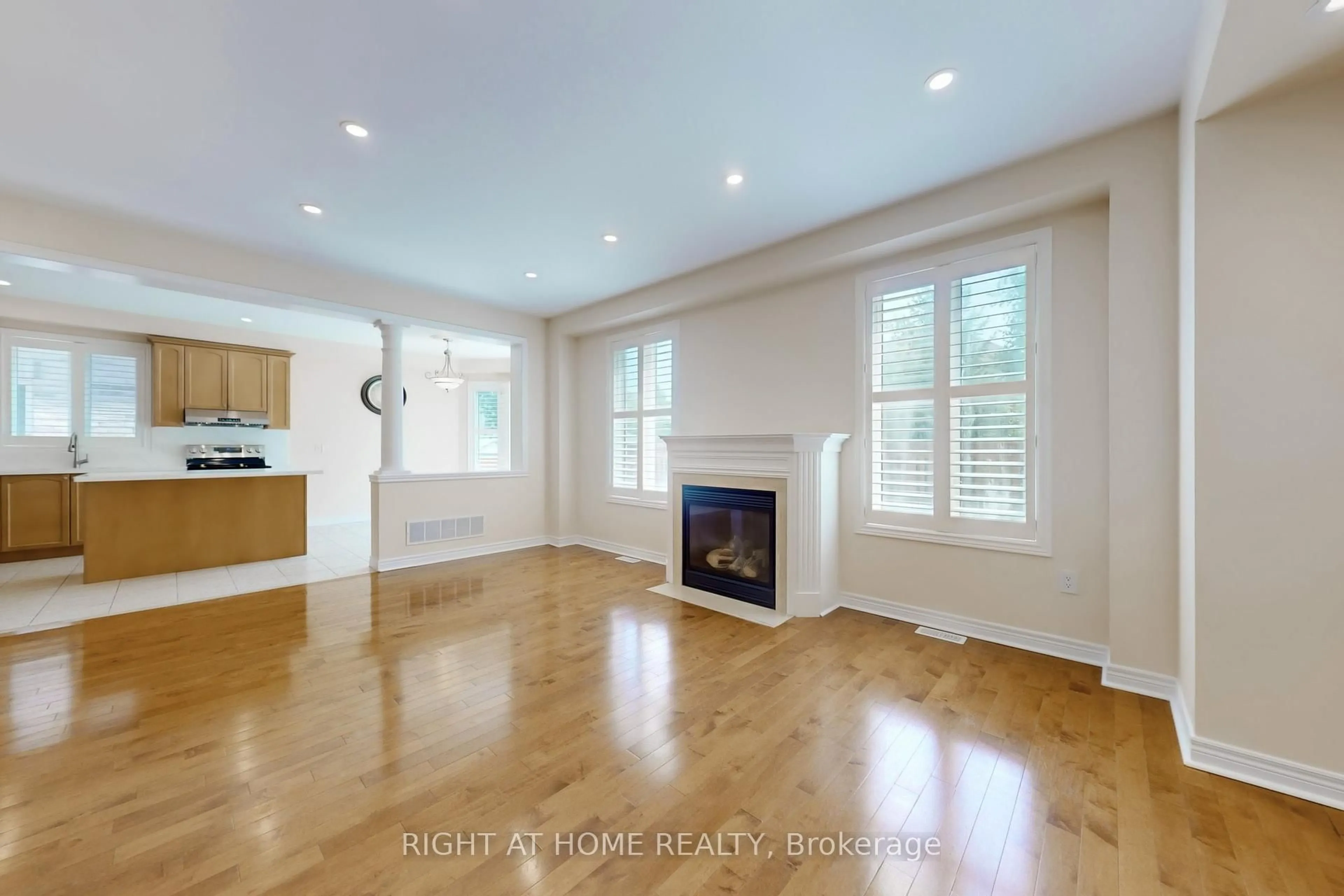Unknown for 2472 North Ridge Tr, Oakville Ontario L6H 7N6