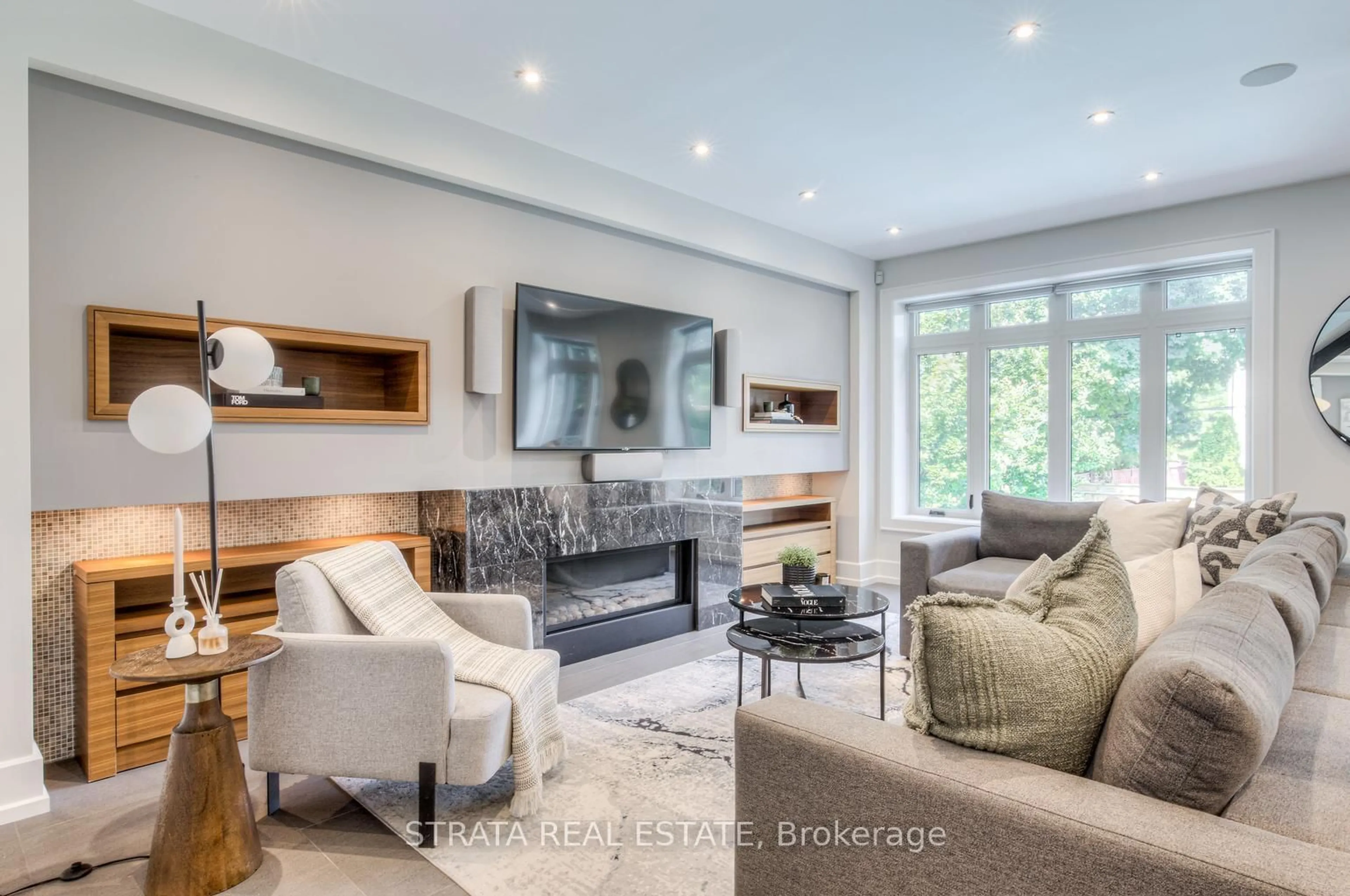 Living room with furniture, unknown for 33 Shadwick Dr, Toronto Ontario M9R 2V6