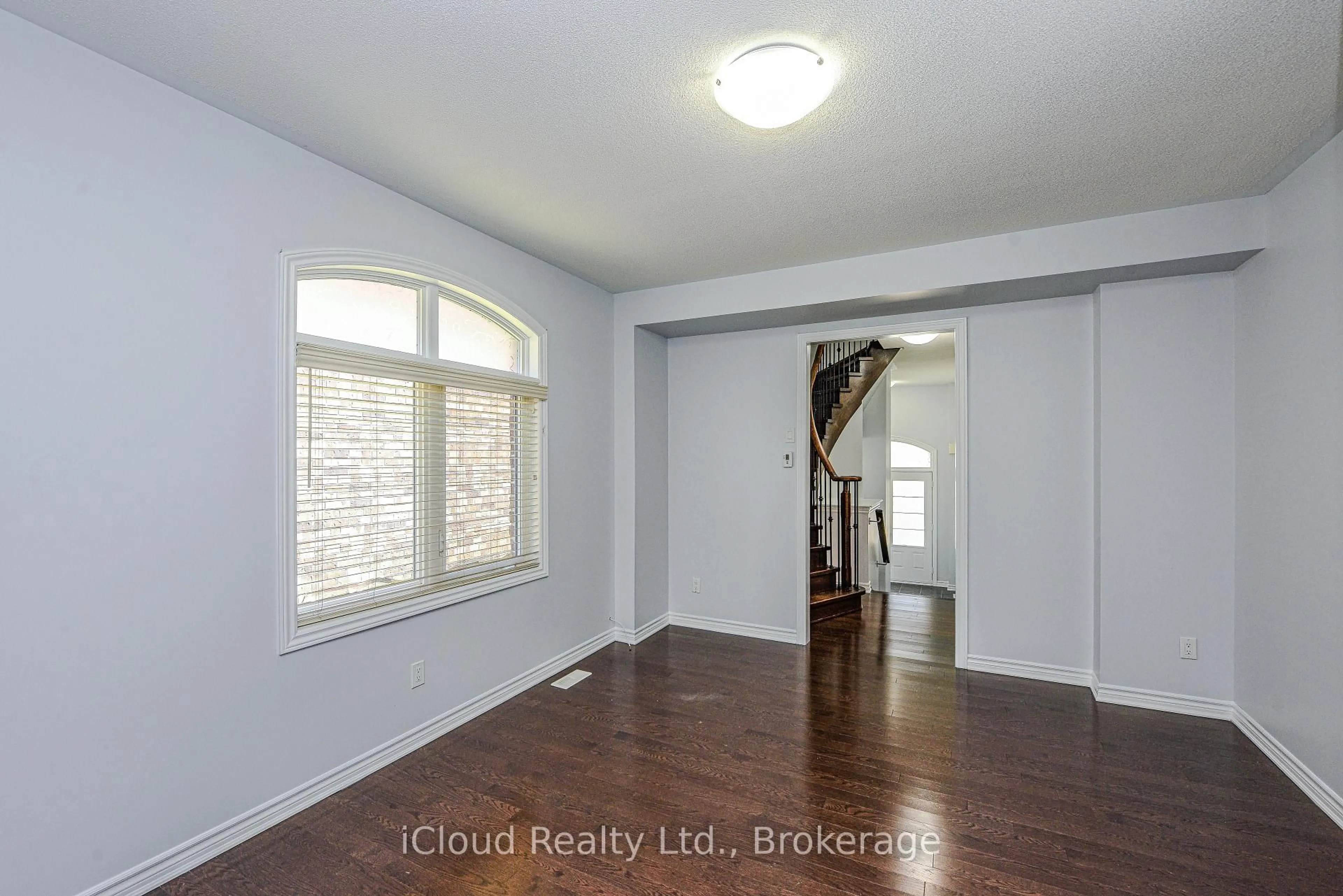 Unknown for 29 Gammon Cres, Brampton Ontario L6Y 6B7