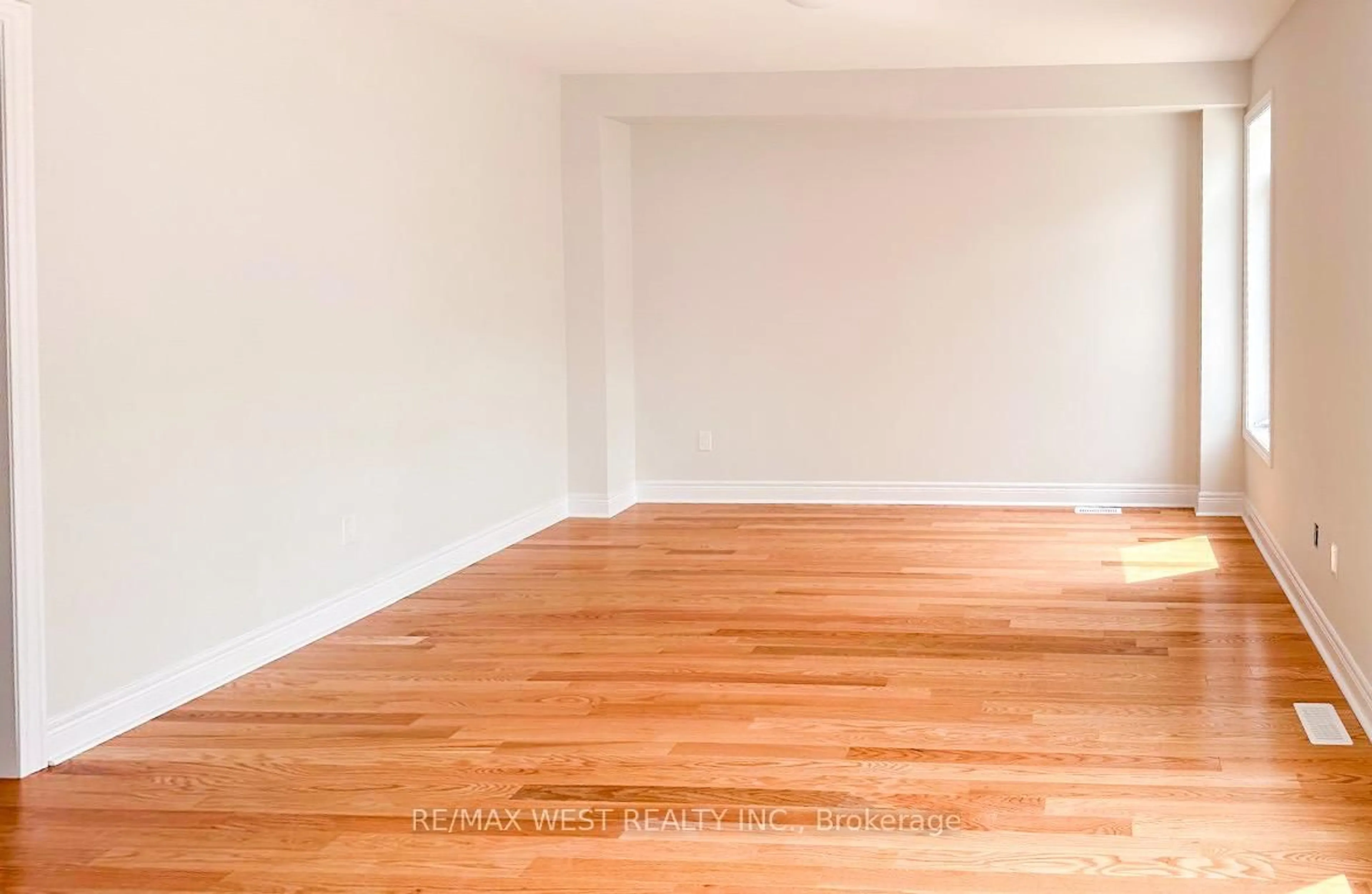 A pic of a room for 52 Kessler Dr, Brampton Ontario L6R 4E7