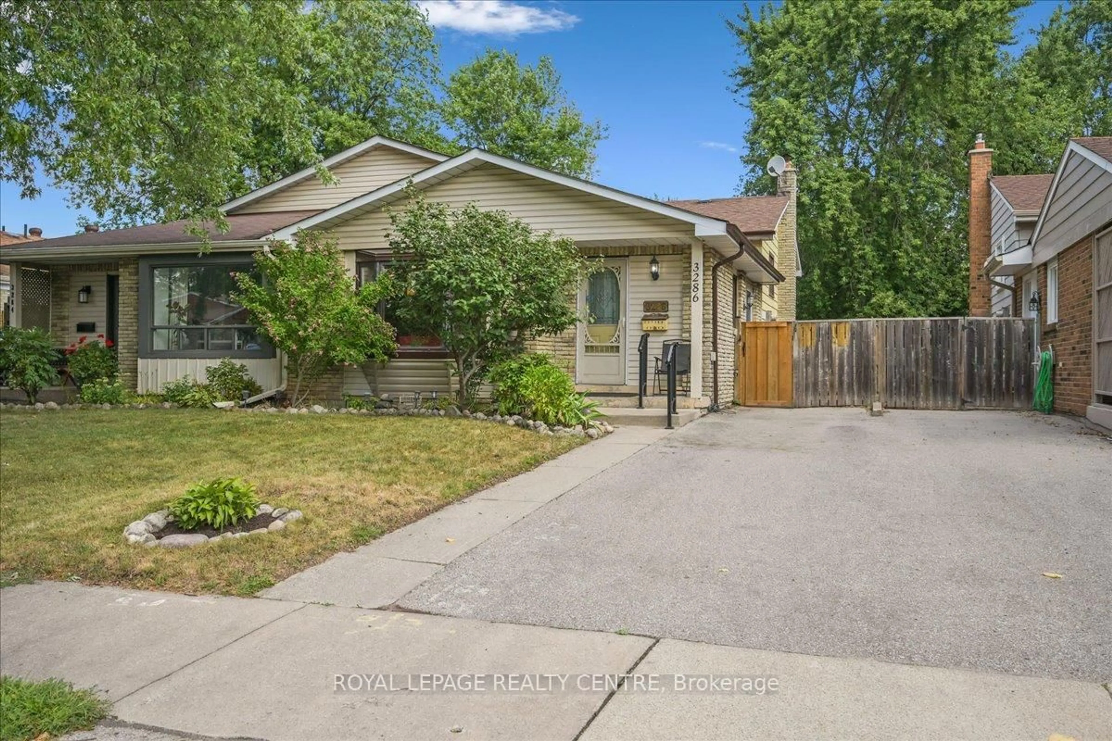 Unknown for 3286 Masthead Cres, Mississauga Ontario L5L 1H1