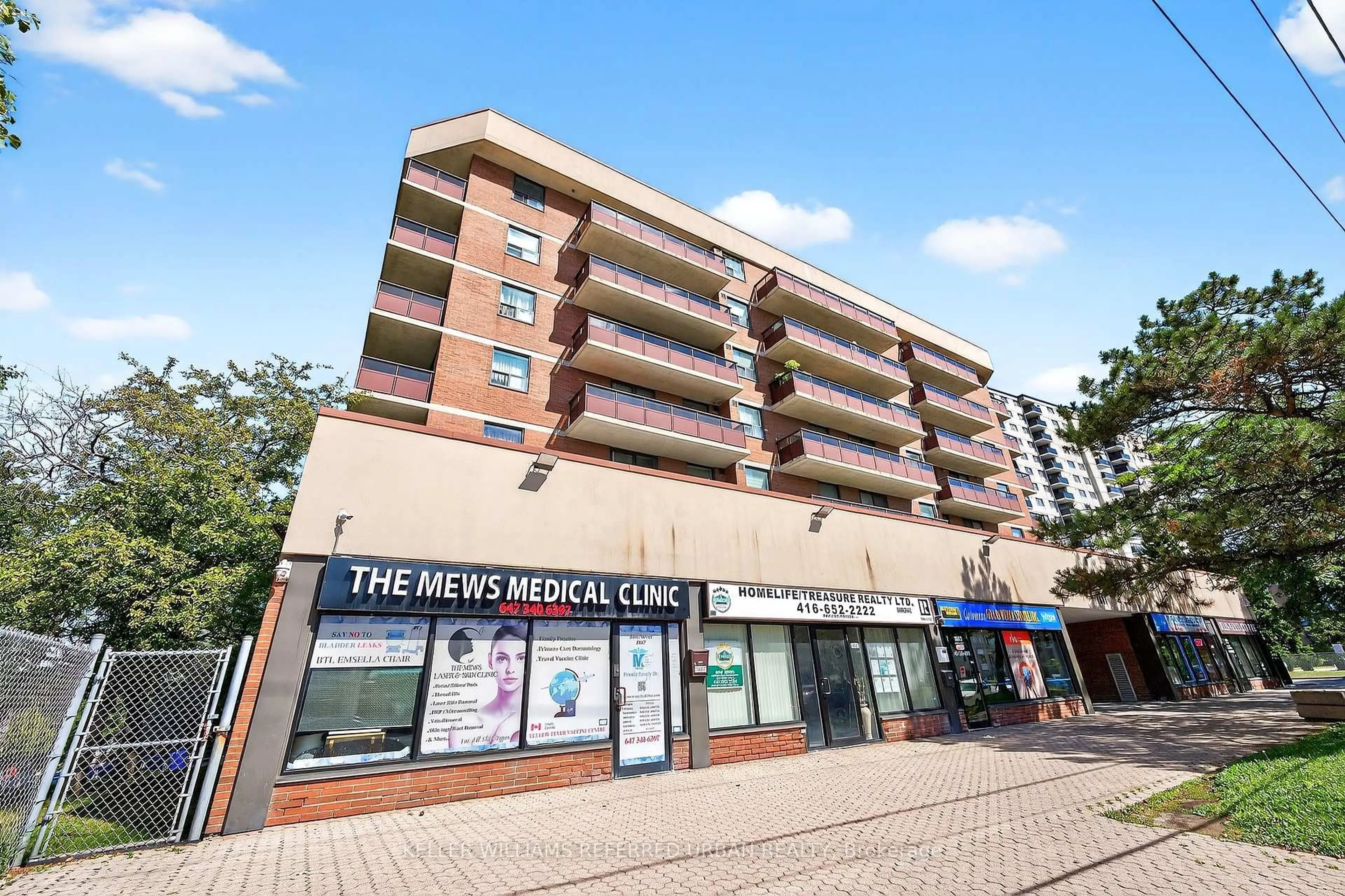 Unknown for 1881 Jane St #401, Toronto Ontario M9N 3S7