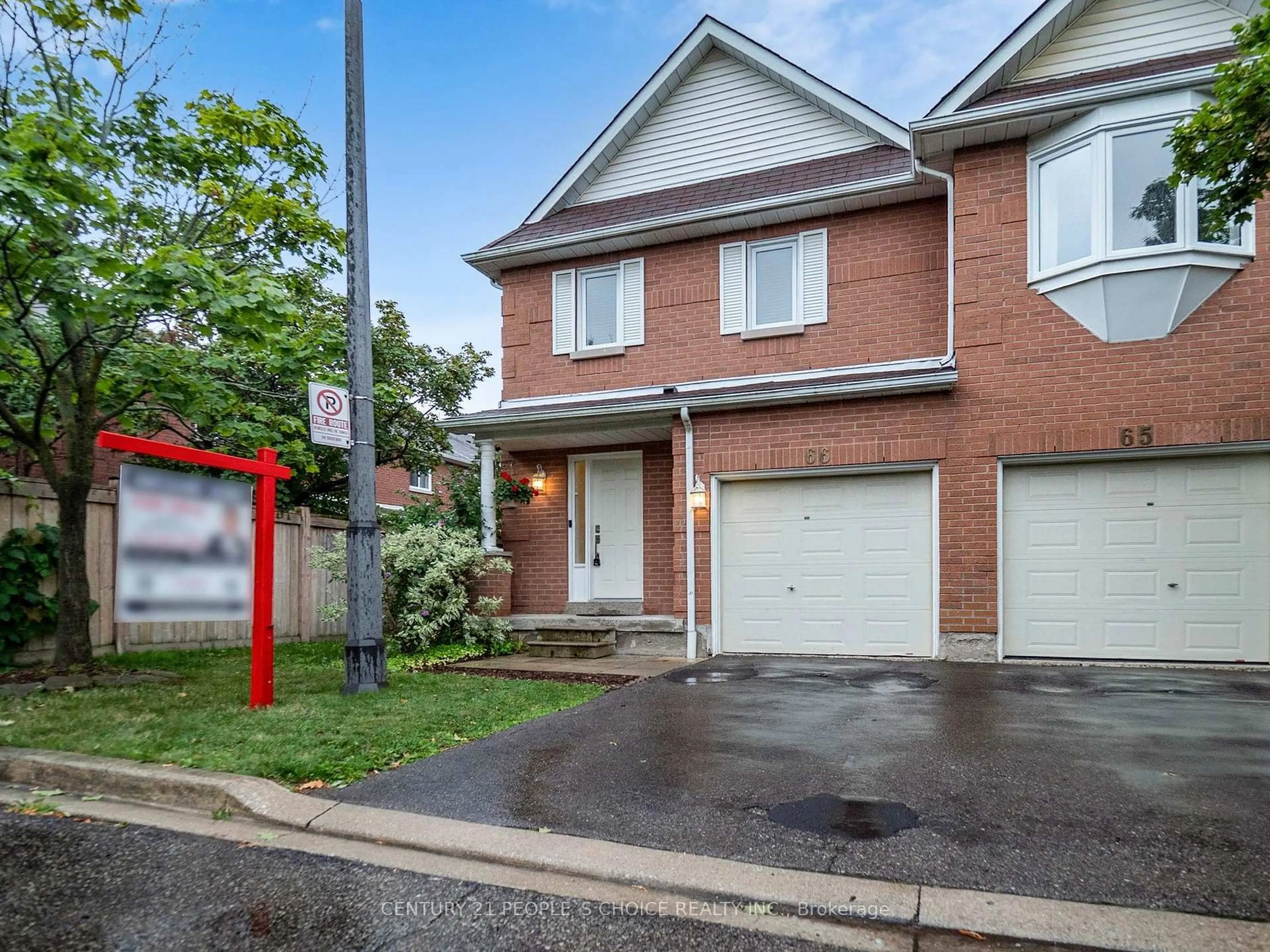 Home with brick exterior material, street for 6050 Bidwell Tr #66, Mississauga Ontario L5V 1V6