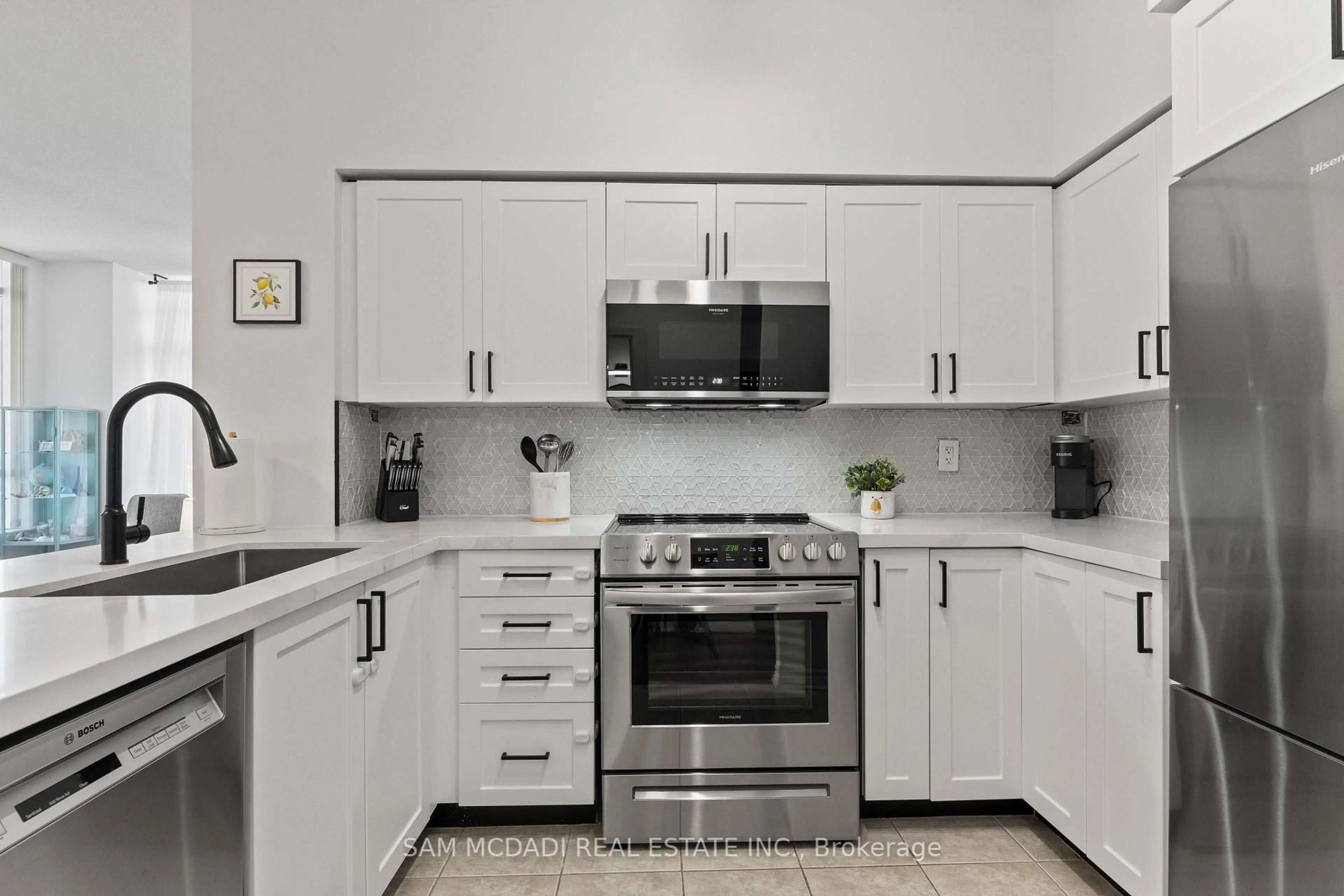 Unknown for 388 Prince Of Wales Dr #2404, Mississauga Ontario L5B 0A1