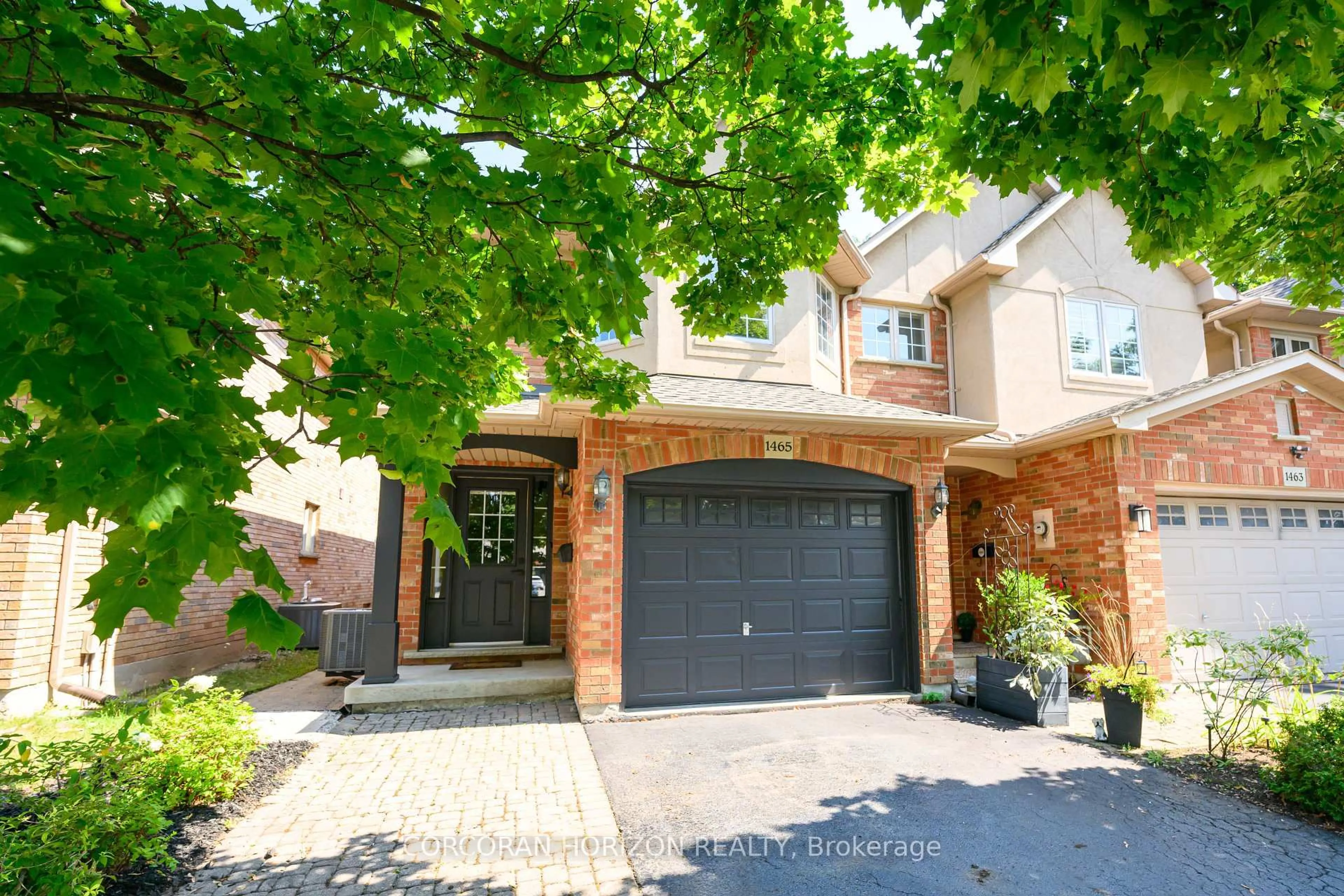 Home with brick exterior material, street for 1465 Headon Rd, Burlington Ontario L7M 4N1