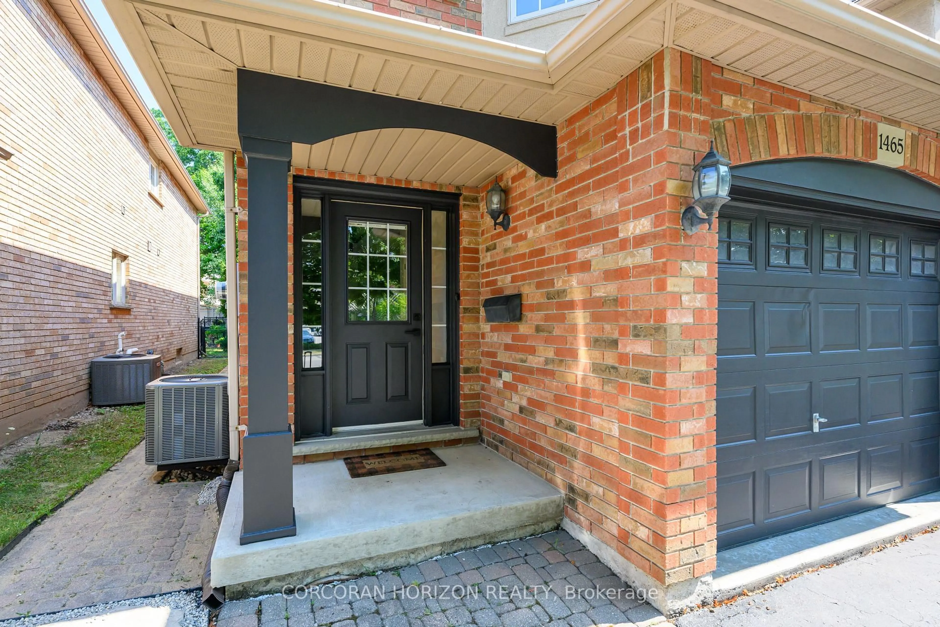 Home with brick exterior material, street for 1465 Headon Rd, Burlington Ontario L7M 4N1