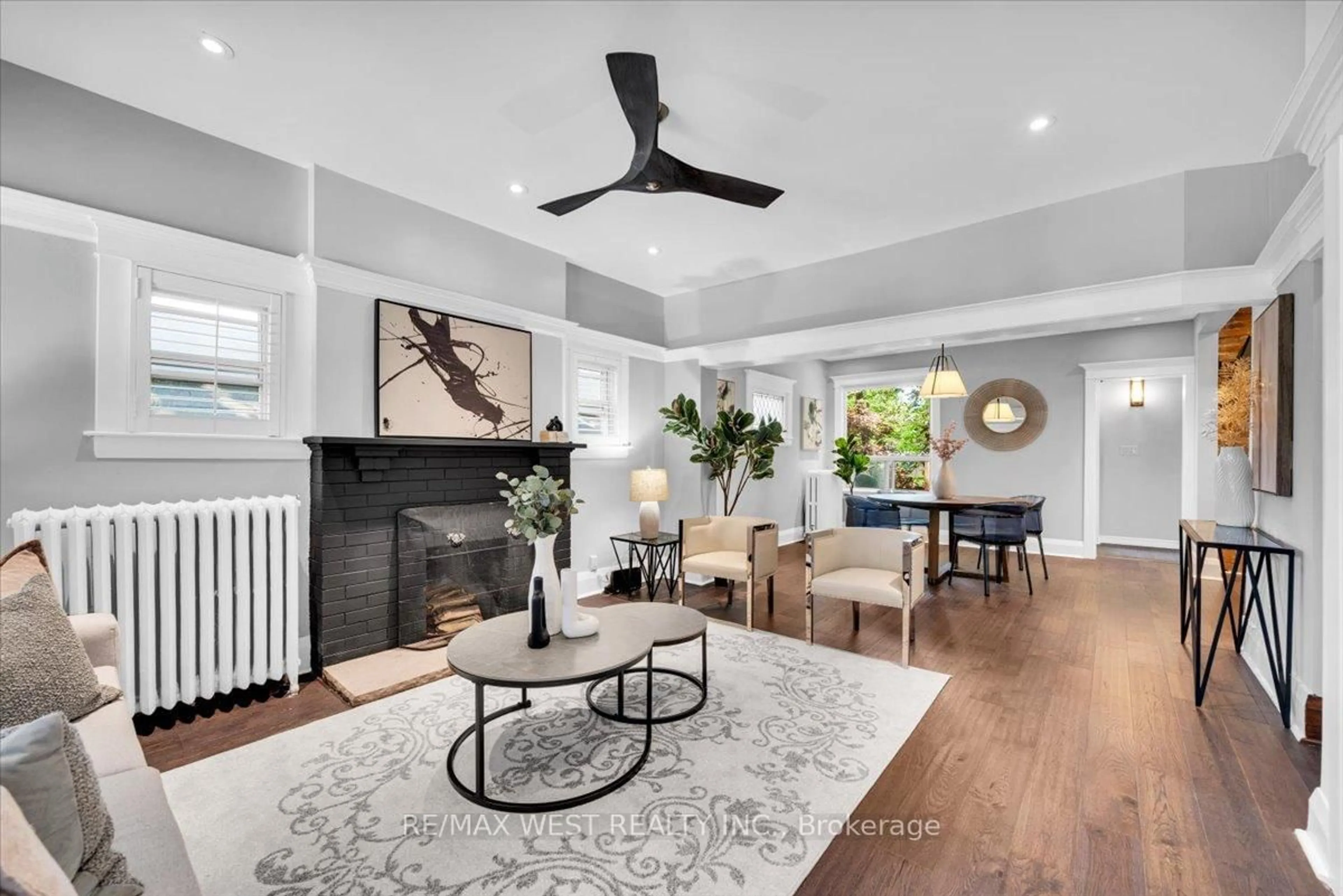 Living room with furniture, unknown for 206 Howard Park Ave, Toronto Ontario M6R 1W1
