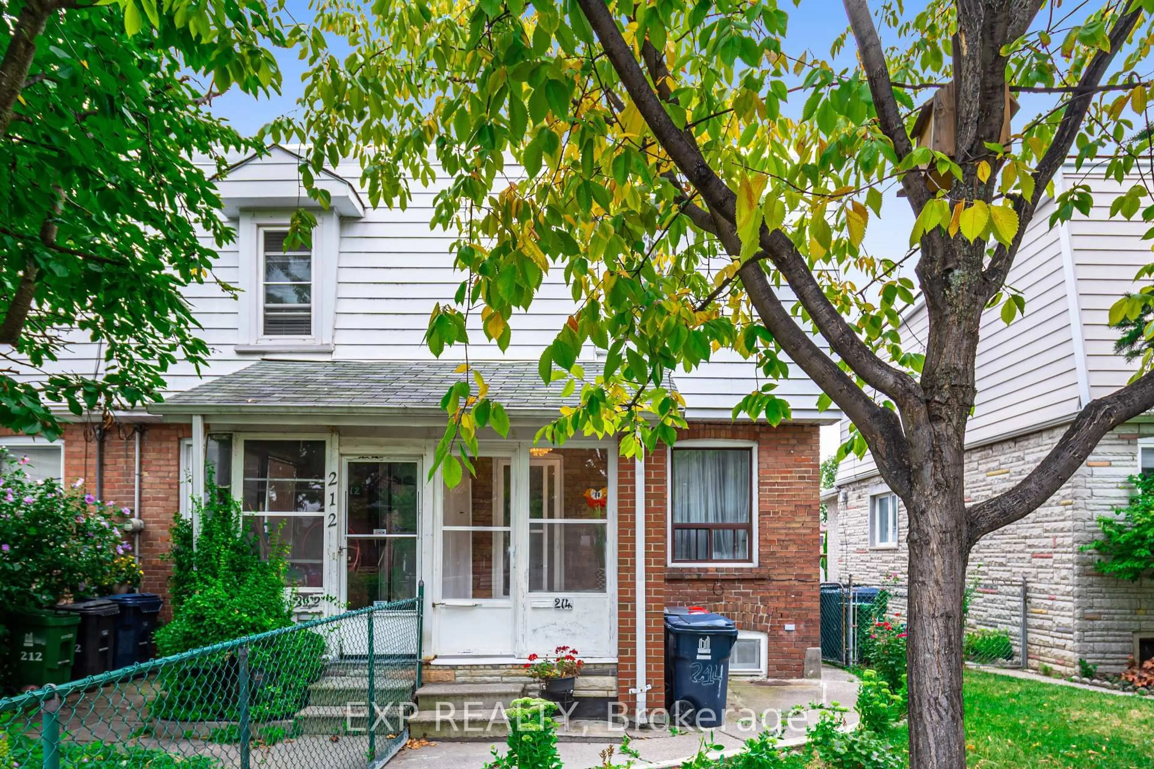 Home with brick exterior material, street for 214 Silverthorn Ave, Toronto Ontario M6N 3K4
