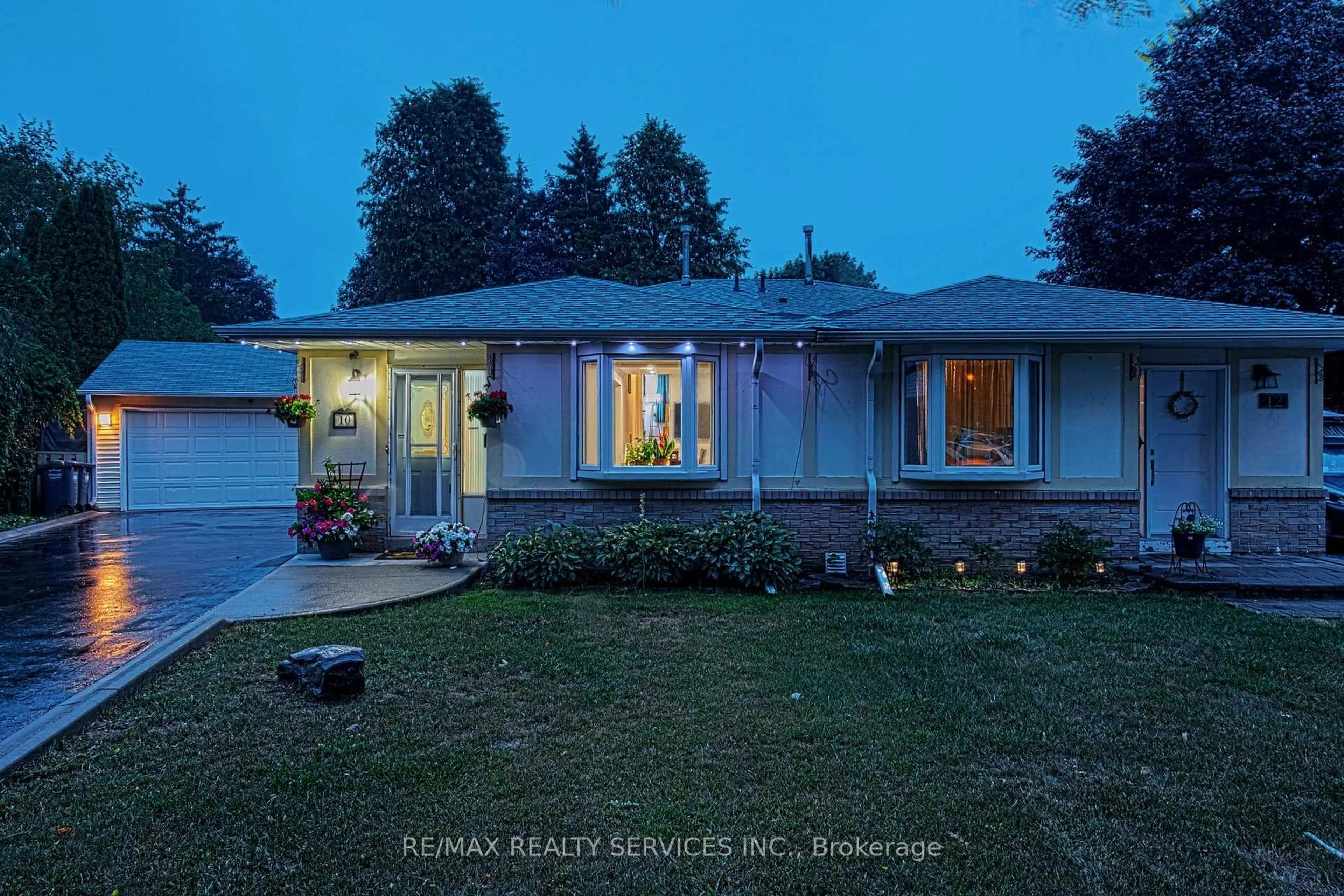 Home with brick exterior material, street for 10 Minton Pl, Brampton Ontario L6S 2S7