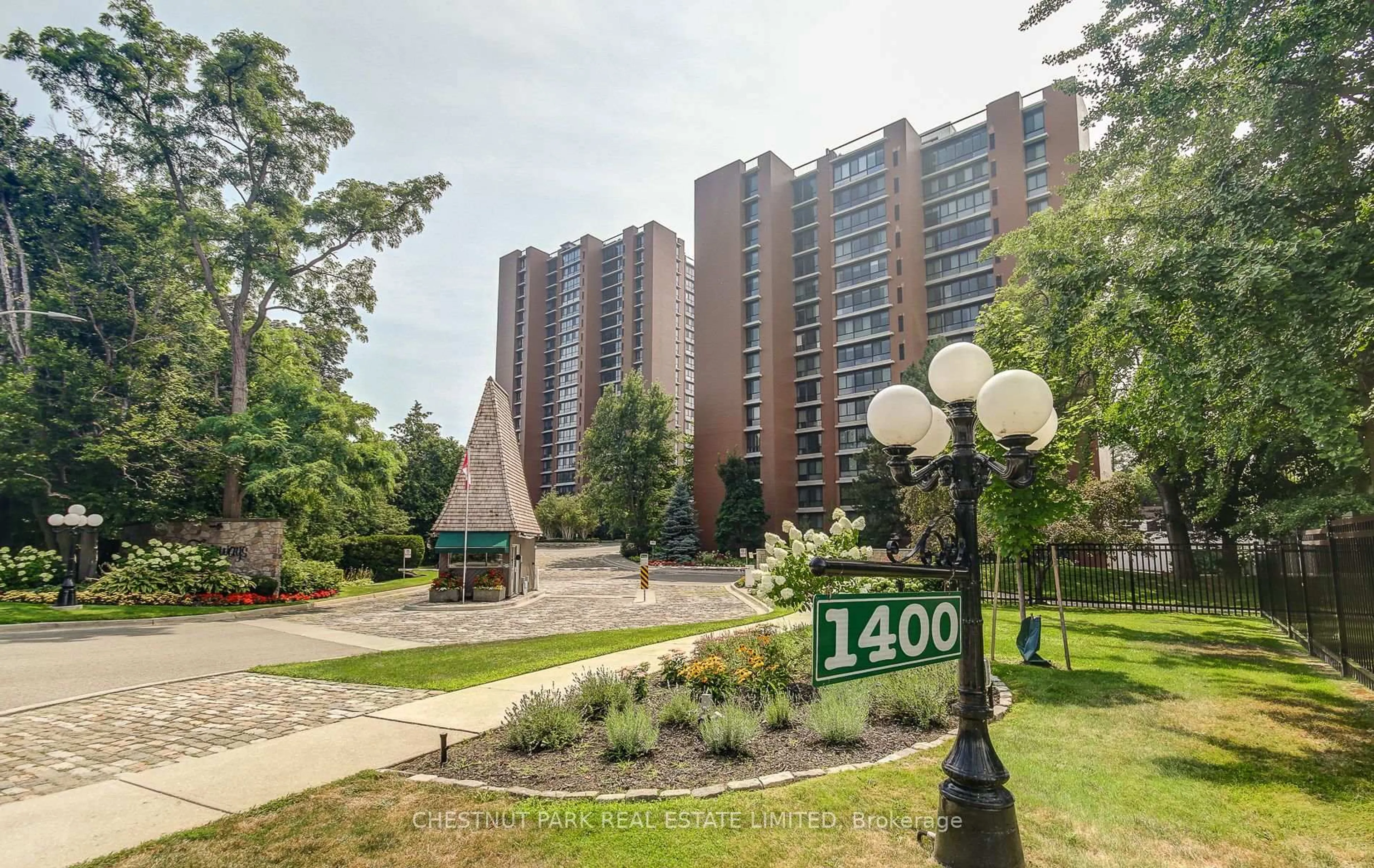 Patio, street for 1400 Dixie Rd #609, Mississauga Ontario L5E 3E1