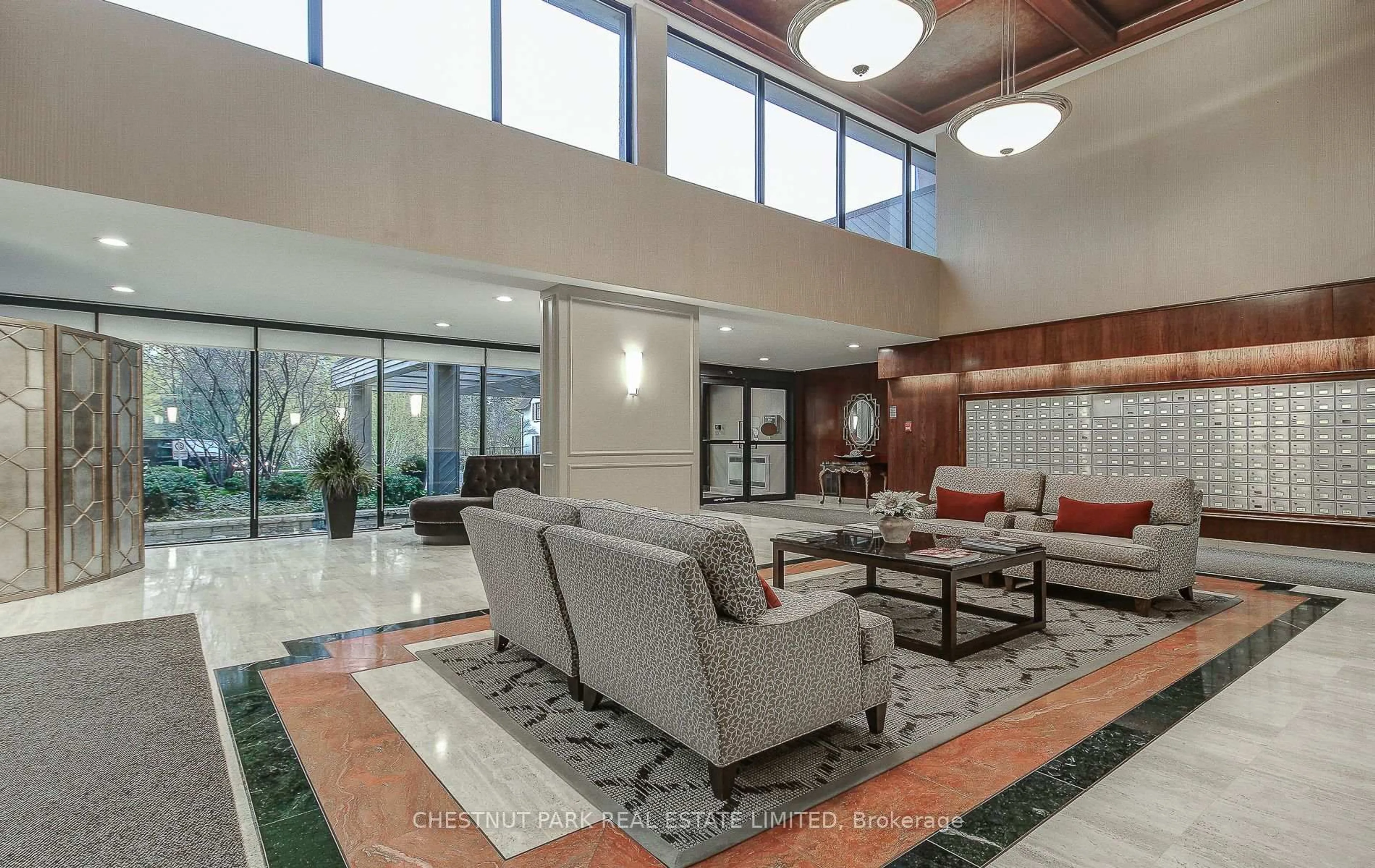 Lobby for 1400 Dixie Rd #609, Mississauga Ontario L5E 3E1