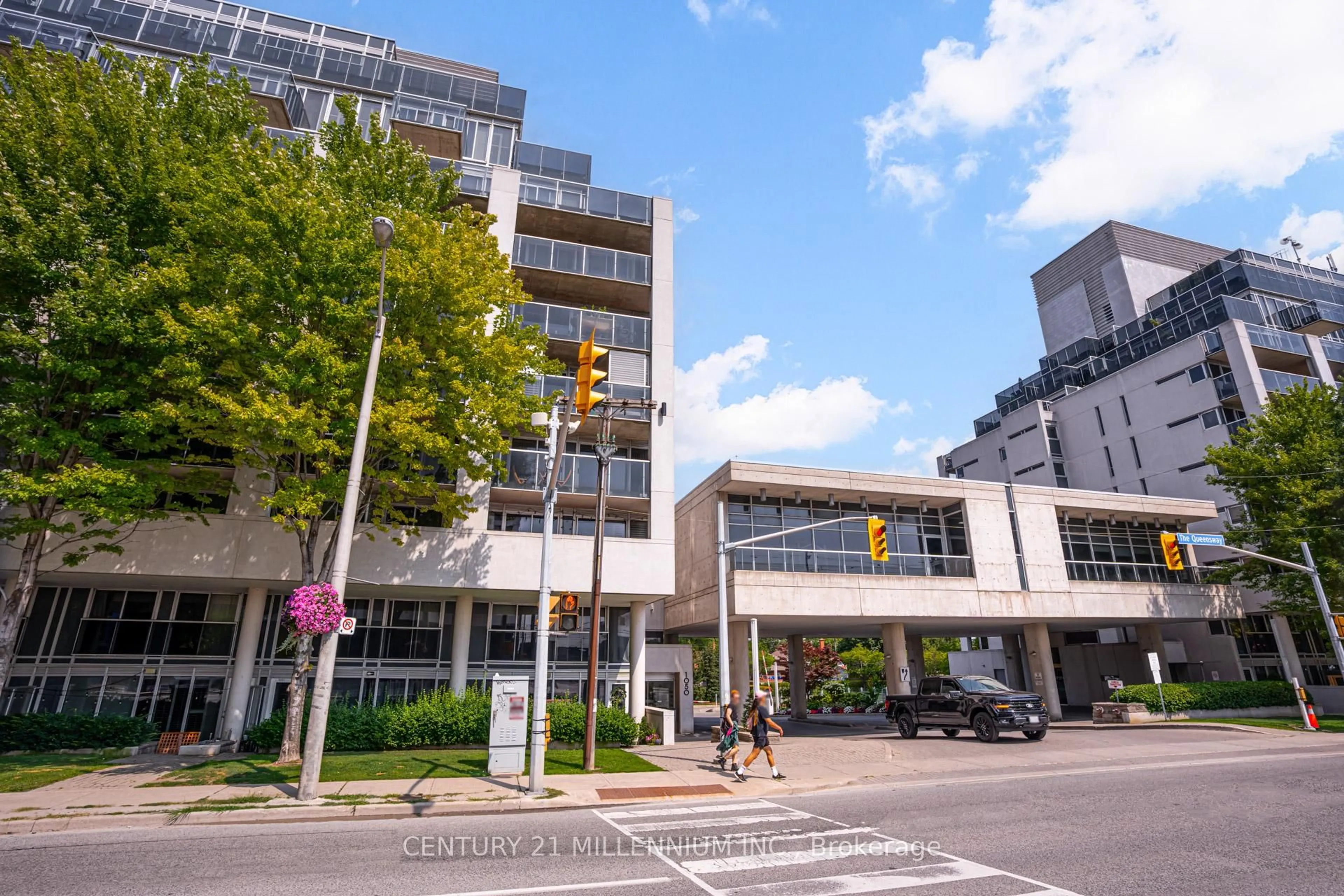 Unknown for 1050 The Queensway #615, Toronto Ontario M8Z 0A8