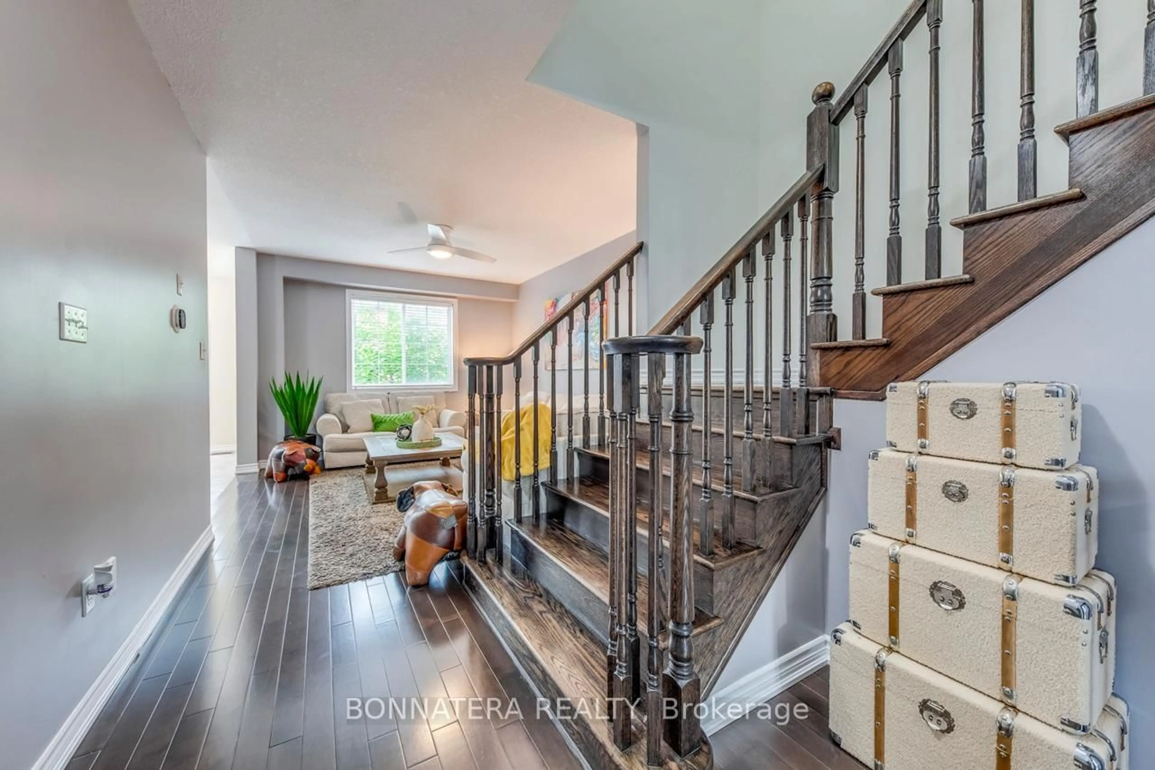 Unknown for 654 Murray Meadows Pl, Milton Ontario L9T 8L9